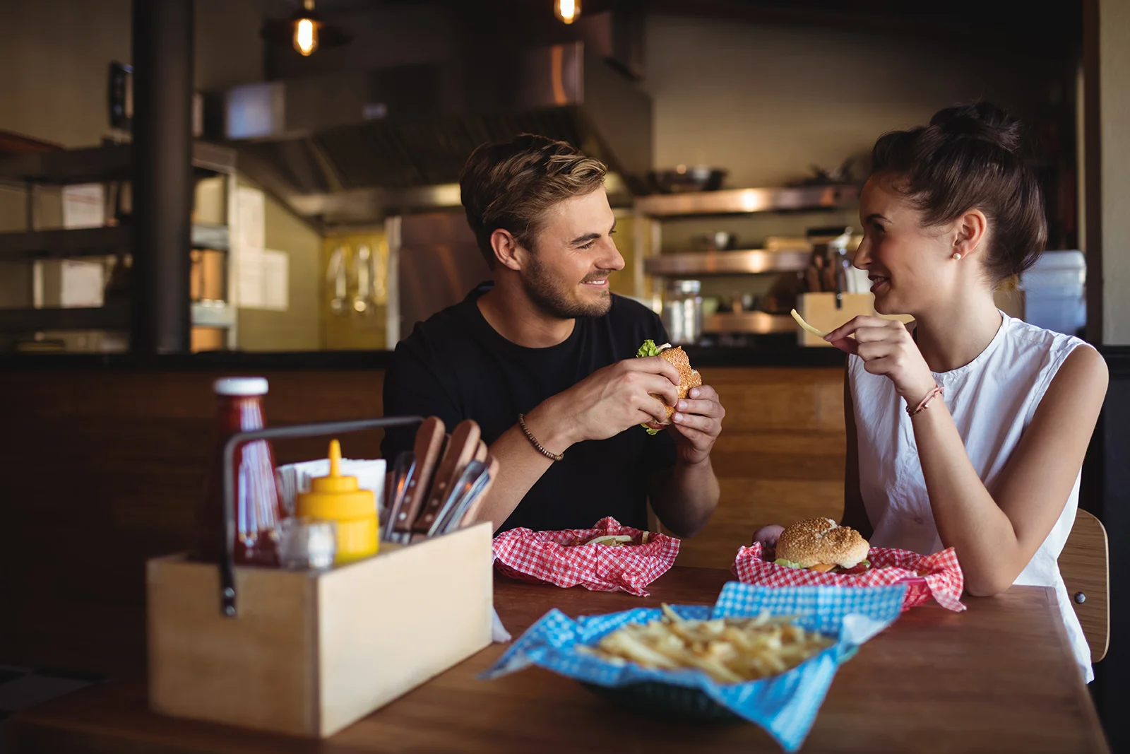 The Daily Rail: What Does Cheesecake Factory's Fast Casual Mean for the Restaurant Industry?