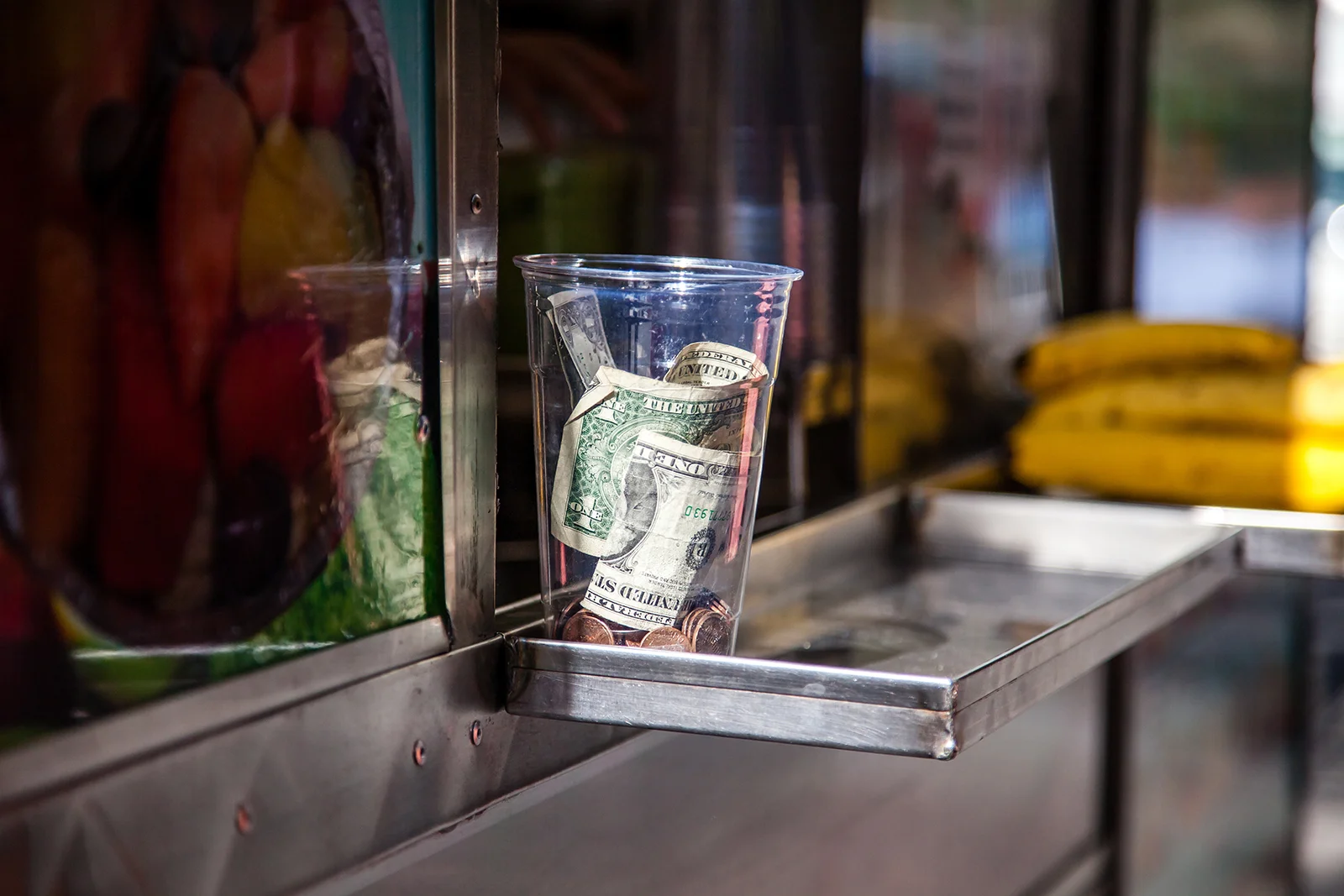 The Daily Rail: When Restaurants Flip the Script on Tips