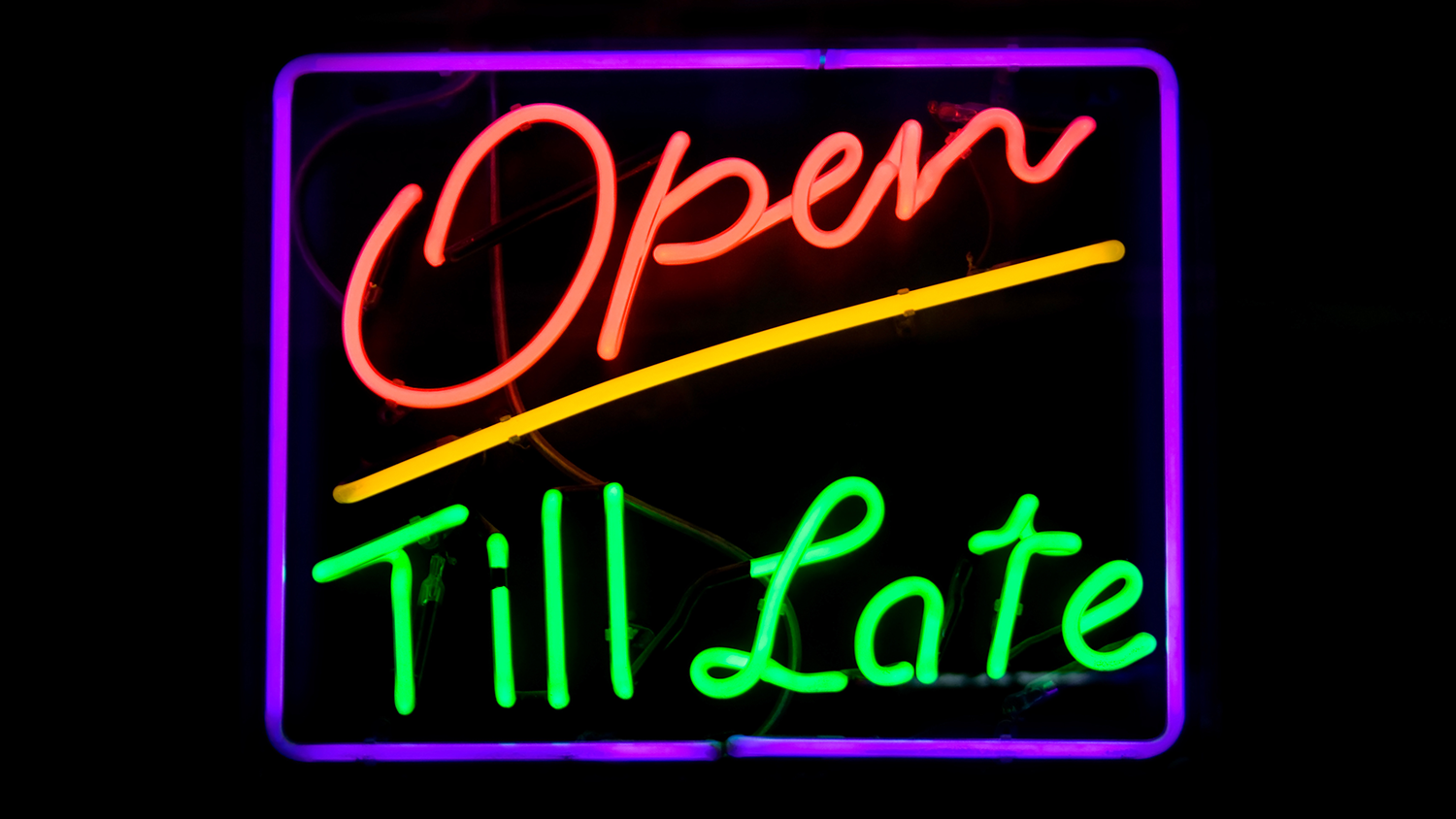 The Daily Rail: Are Restaurants Walking By Late-Night Profits?