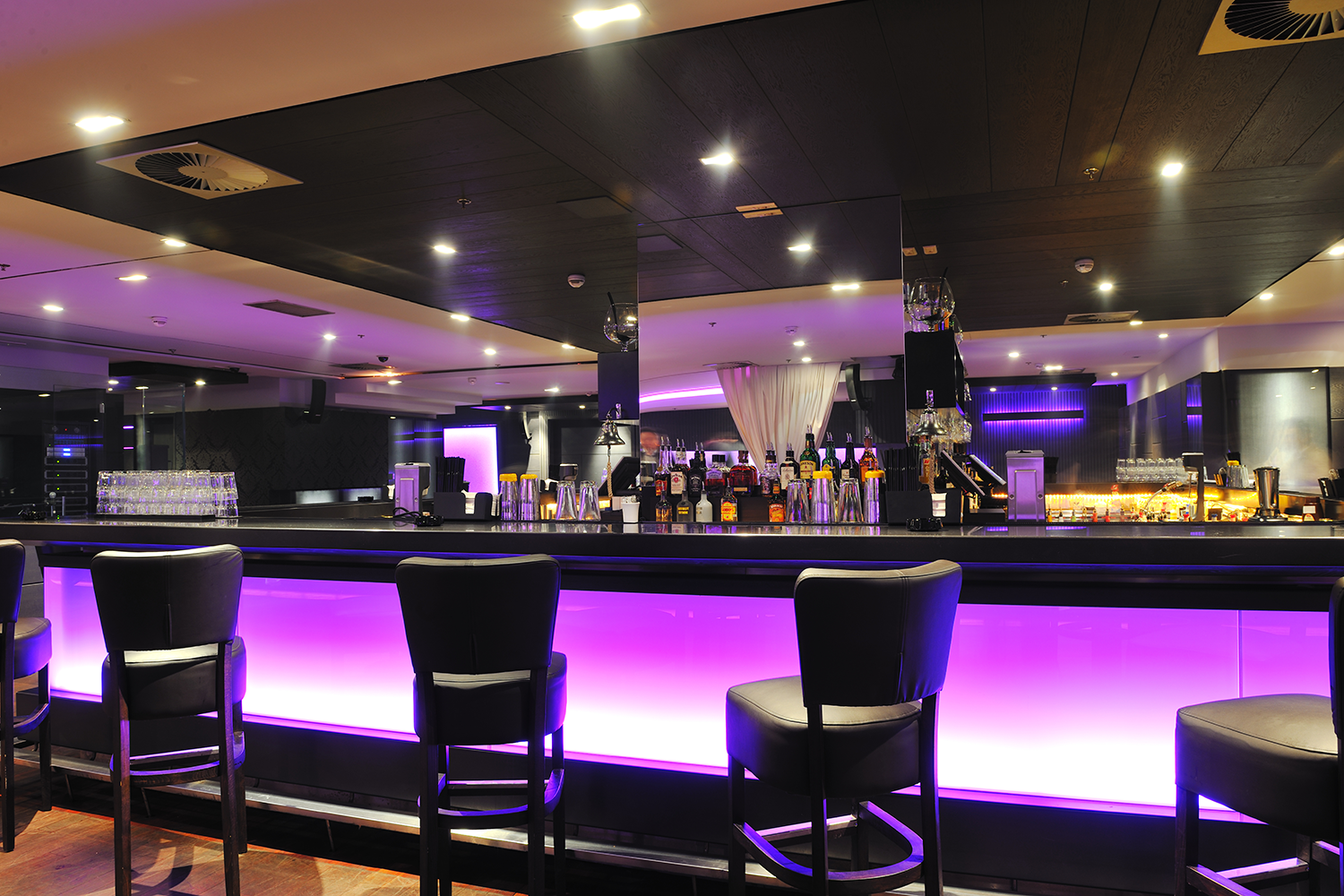 The Daily Rail: Staying with Restaurant Design Trends Doesn't Mean Full Renovations