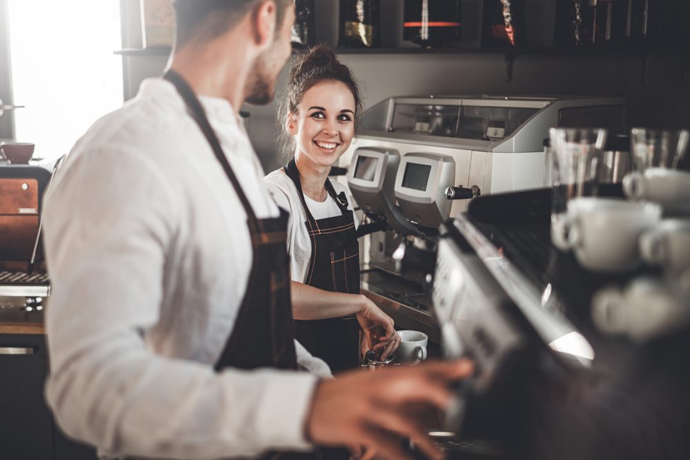 Tips for Tracking New Employee Progress in Your Restaurant 