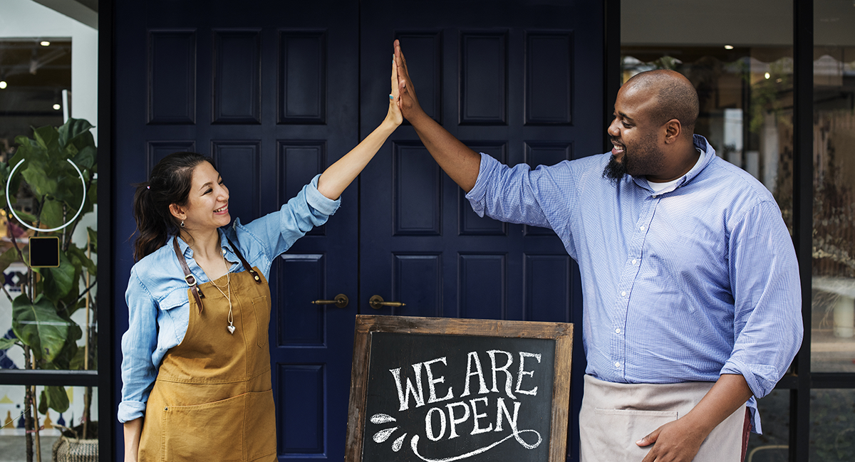 How to Host a Successful Restaurant Grand Opening Event