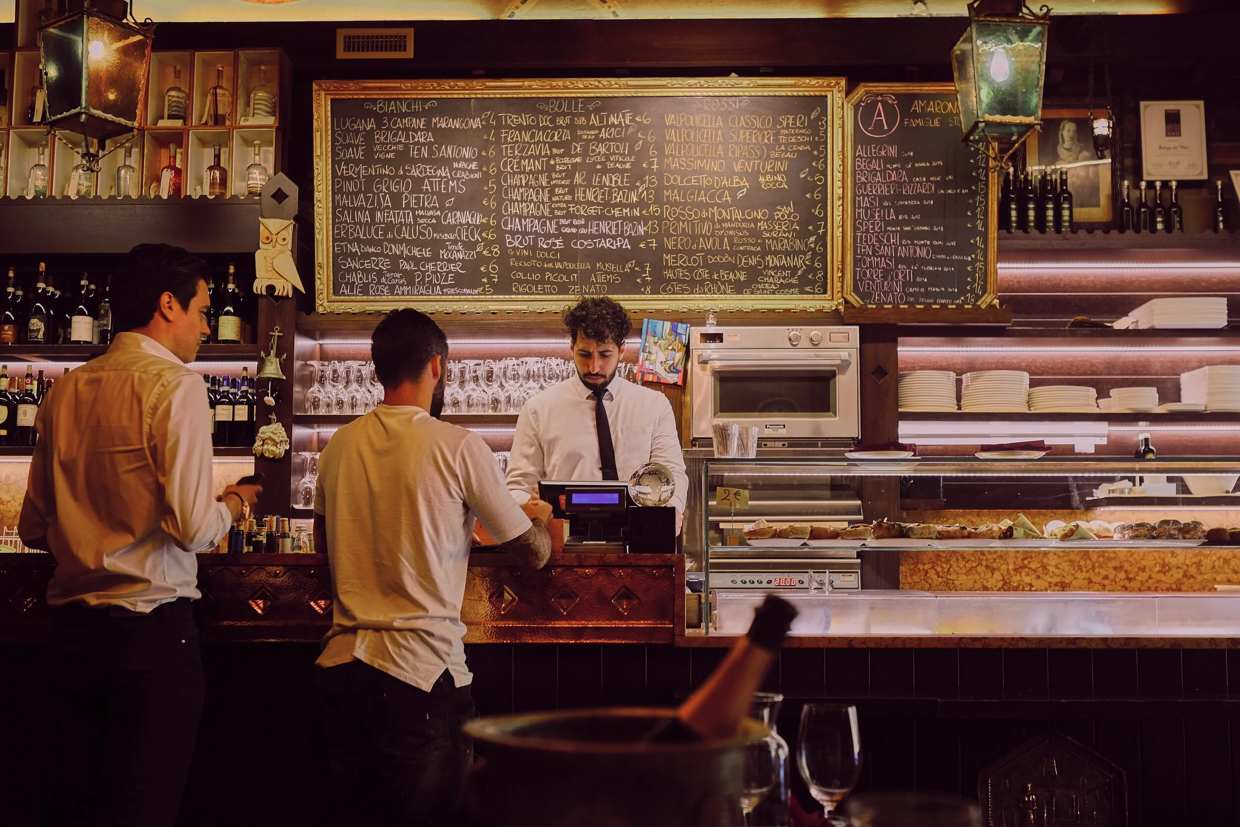 How Restaurant &amp; Bar Owners Should Respond to Bad Reviews