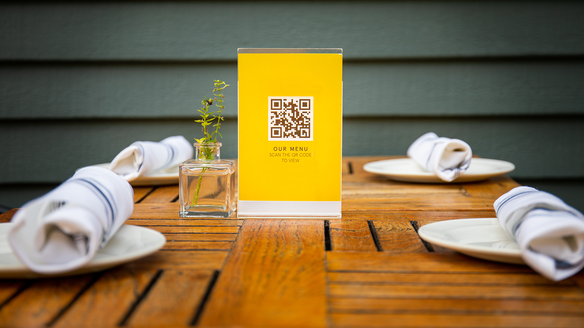 7 Reasons Why Restaurants Should Start Using QR Codes