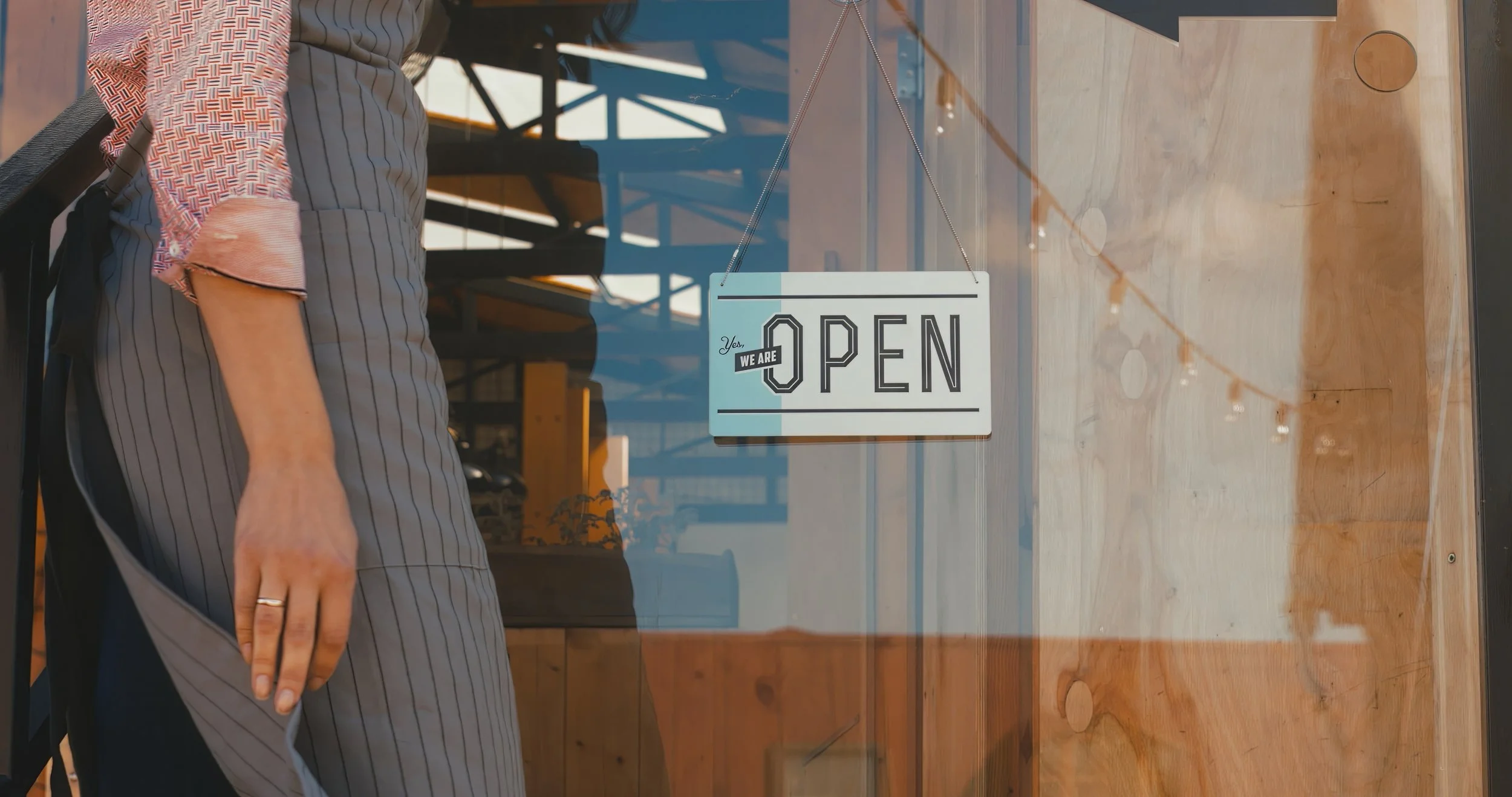 How to Reintroduce Your Restaurant with a Successful Rebrand