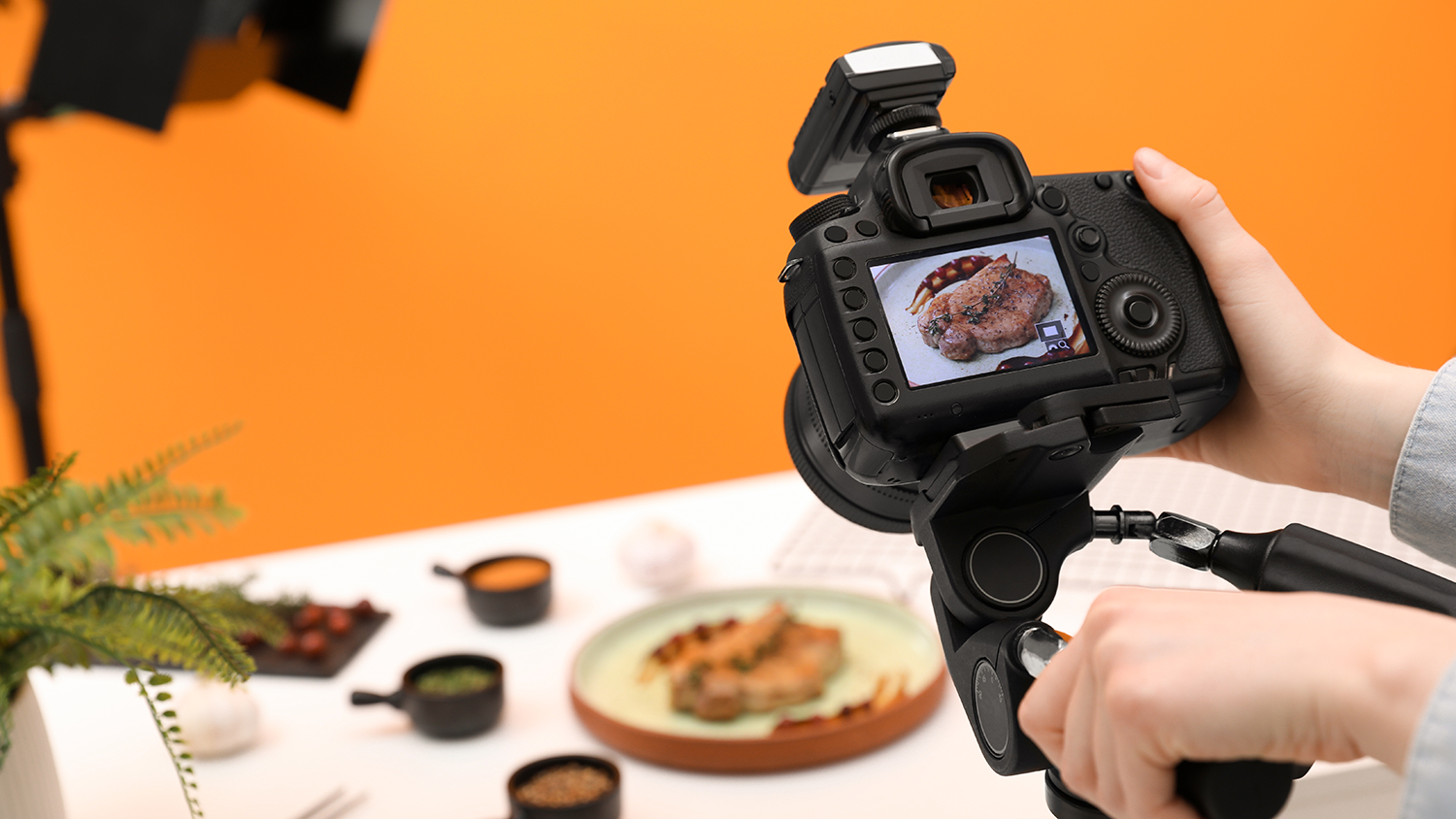 7 Tips for Photographing Restaurant Interiors and Exteriors