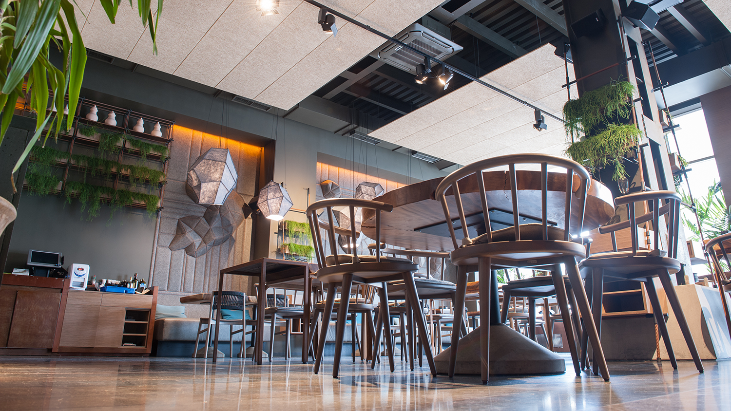 Opening a Second Restaurant? Tips for Managing a Multi-Location Move