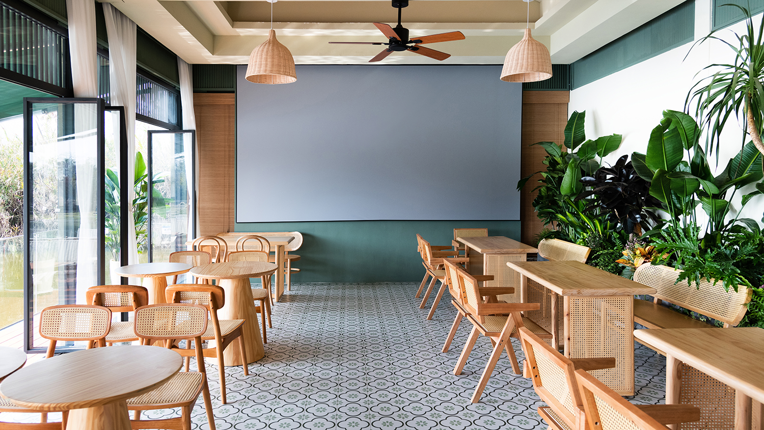 4 Simple Ways to Give Your Restaurant a Fresh New Look
