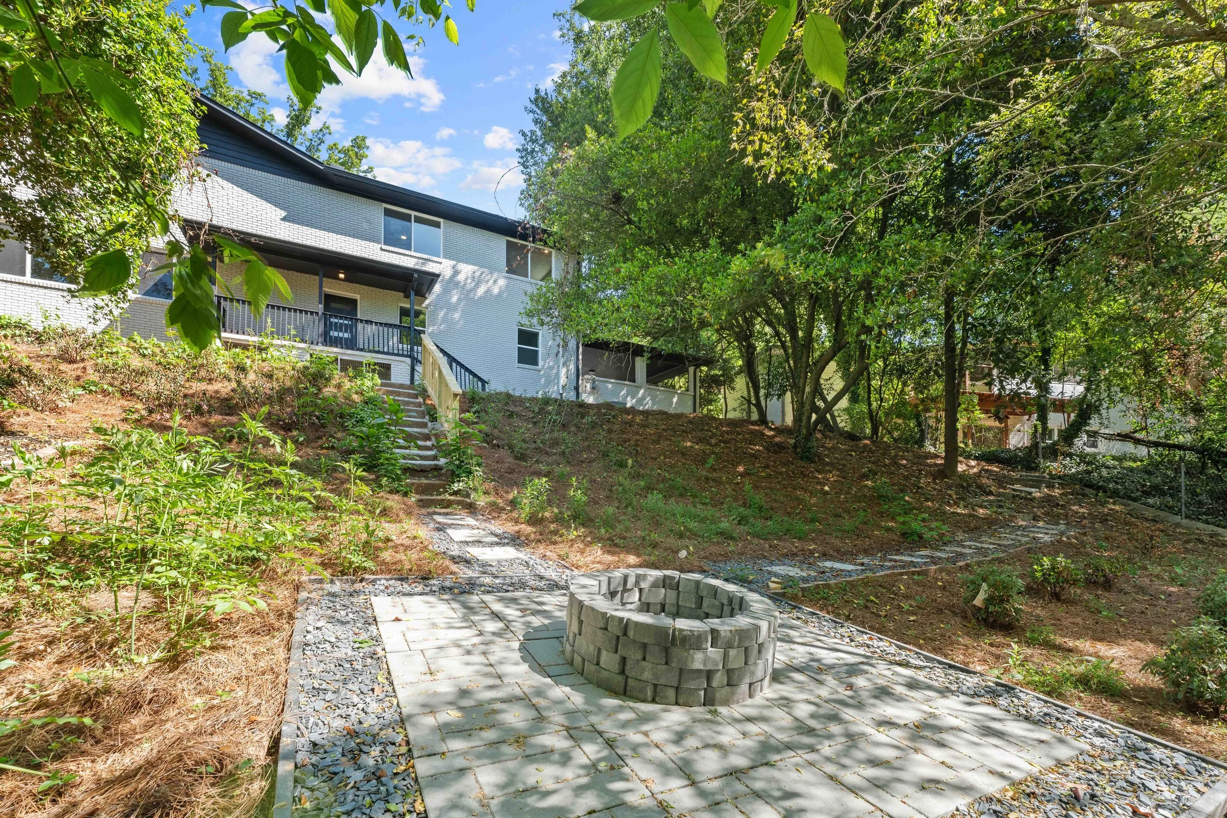 1679 Oak Ln - Low Res-12.jpg