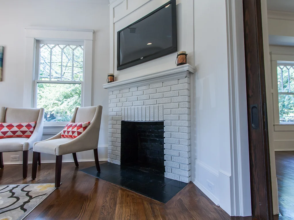 142 Adams-Fireplace.jpg