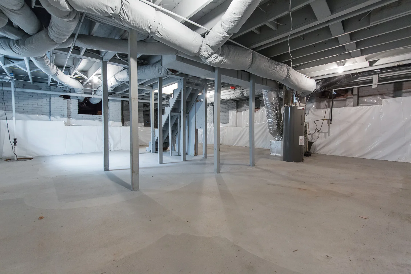 933 Park Ave-Basement 2.jpg