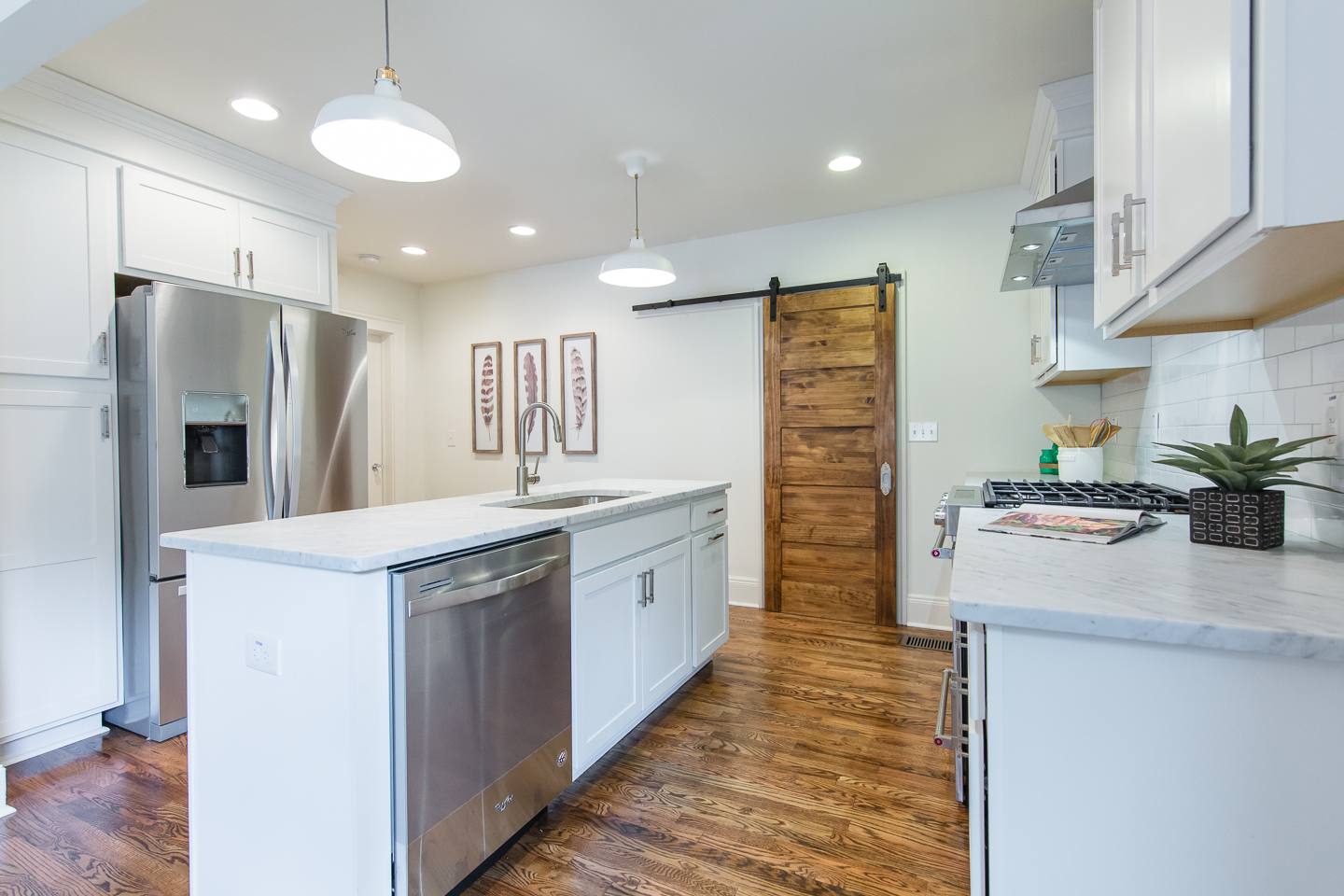 933 Park Ave-Kitchen 2.jpg