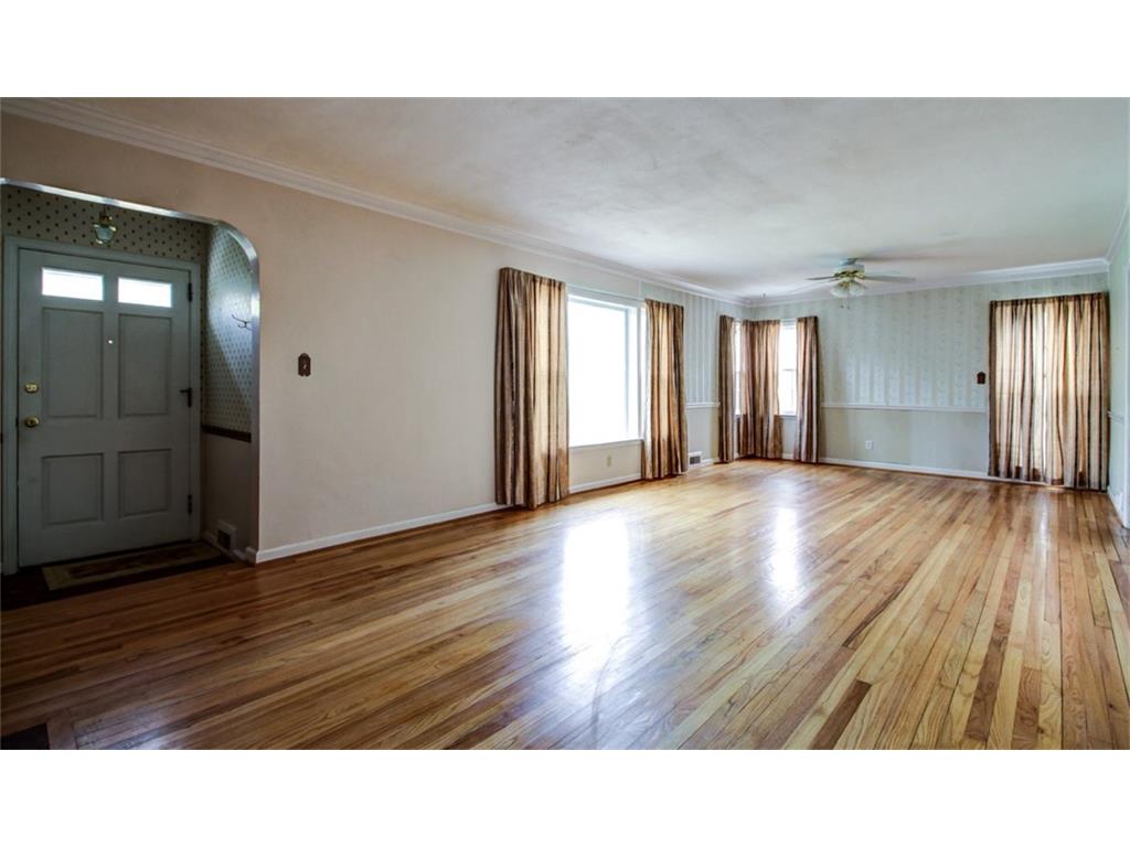 165 Mount Vernon BEFORE - Dining.jpeg
