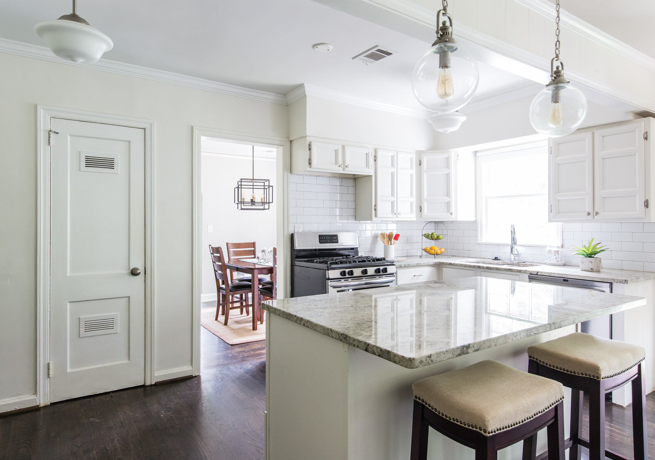 2837 Tupelo-Kitchen 2.jpg