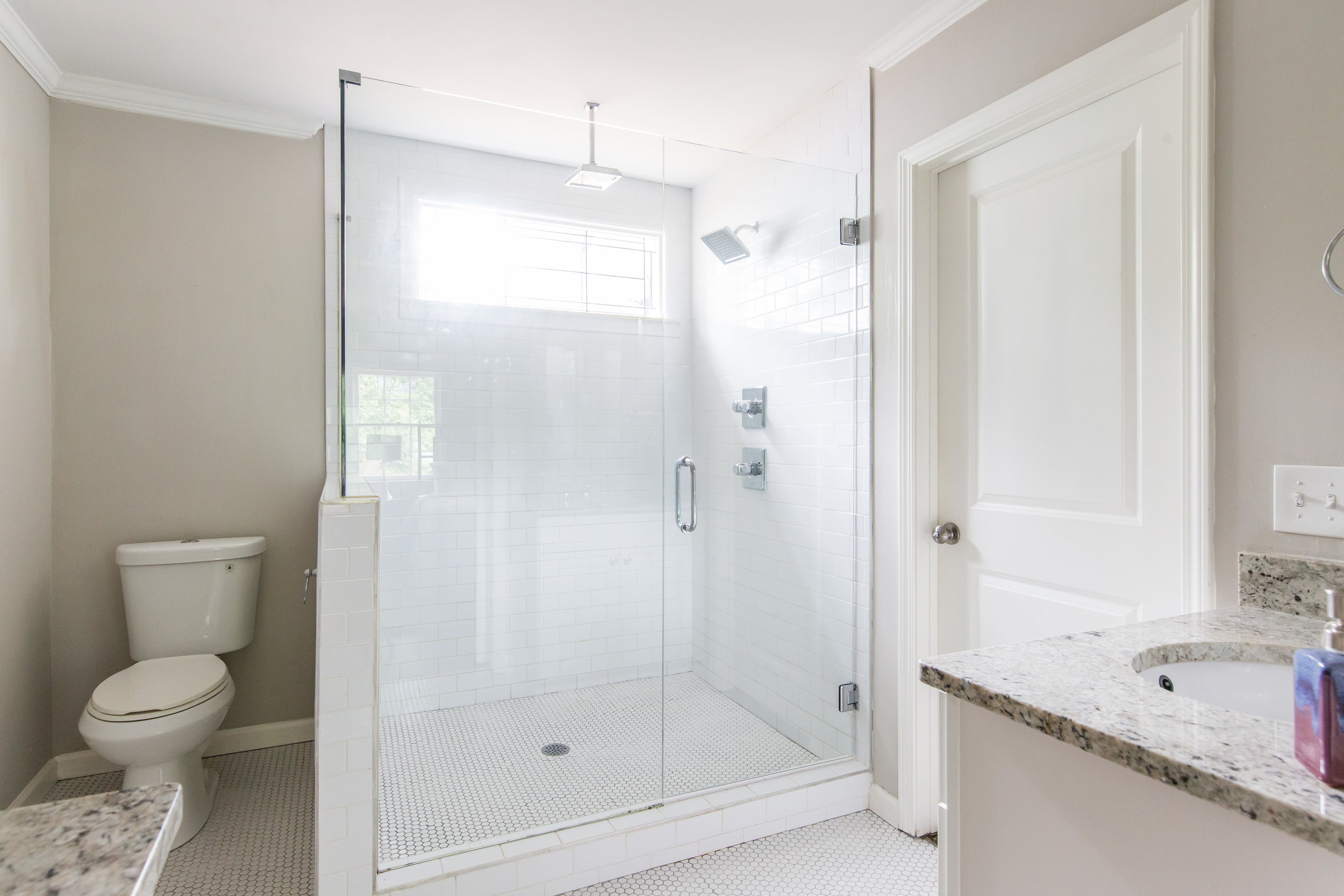 2837 Tupelo-Master Bath 2.jpg