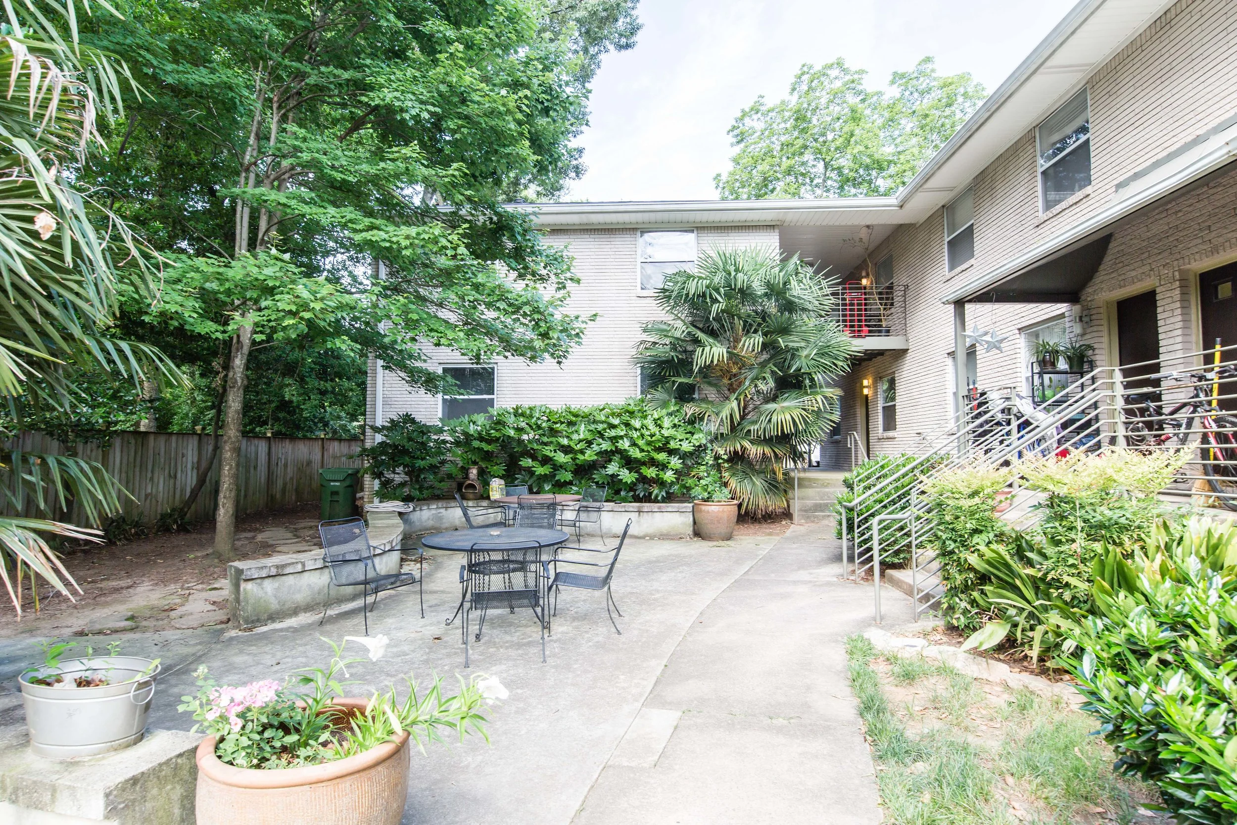 575 Flat Shoals Unit 9-Courtyard.jpg