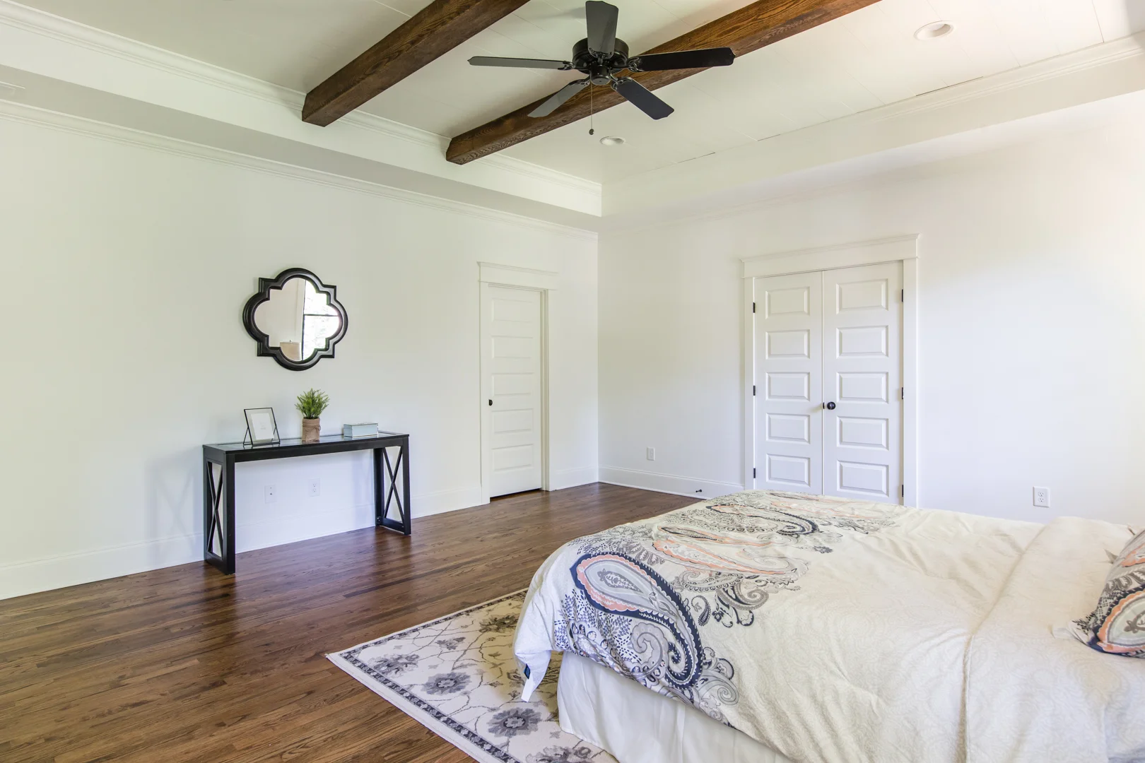 422 E Pharr-18.jpg