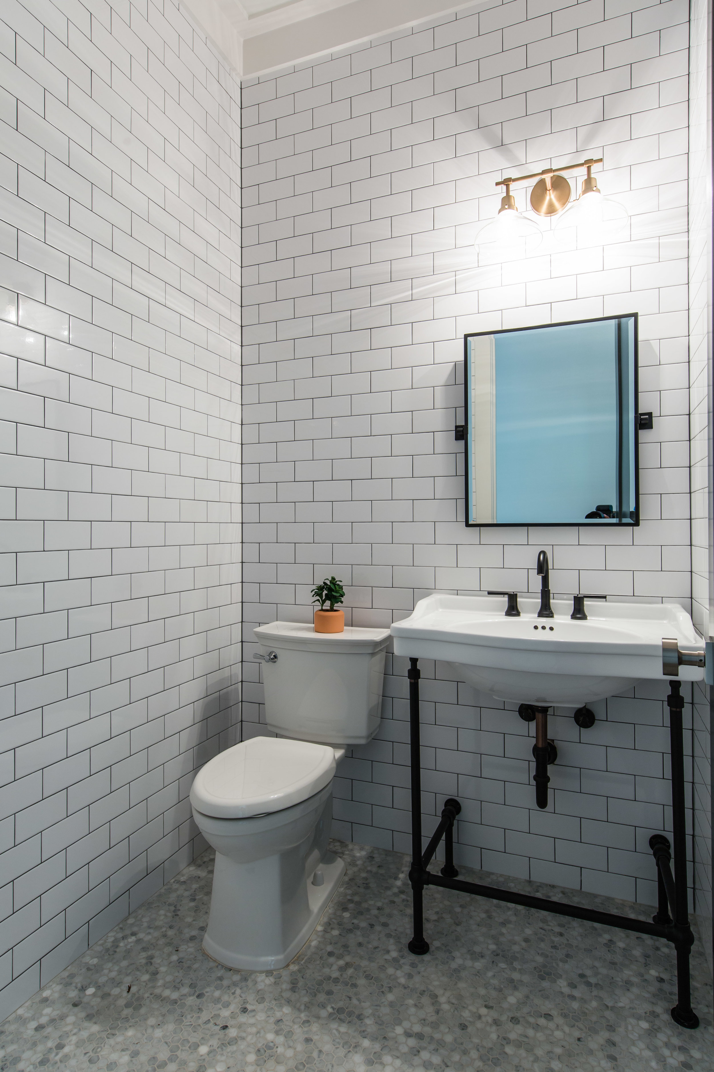 726 Hillpine-Half Bath 2.jpg