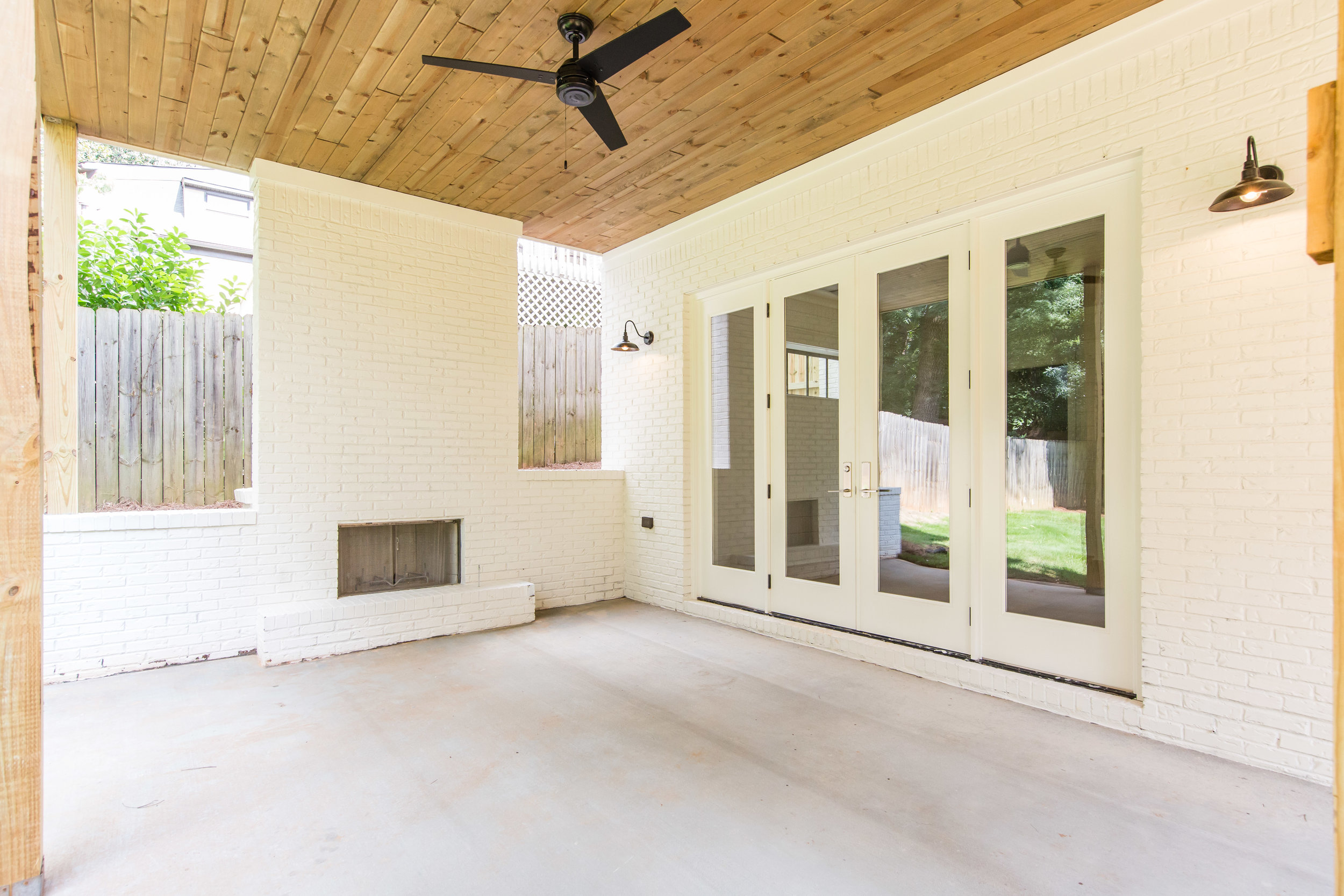 726 Hillpine-Patio.jpg