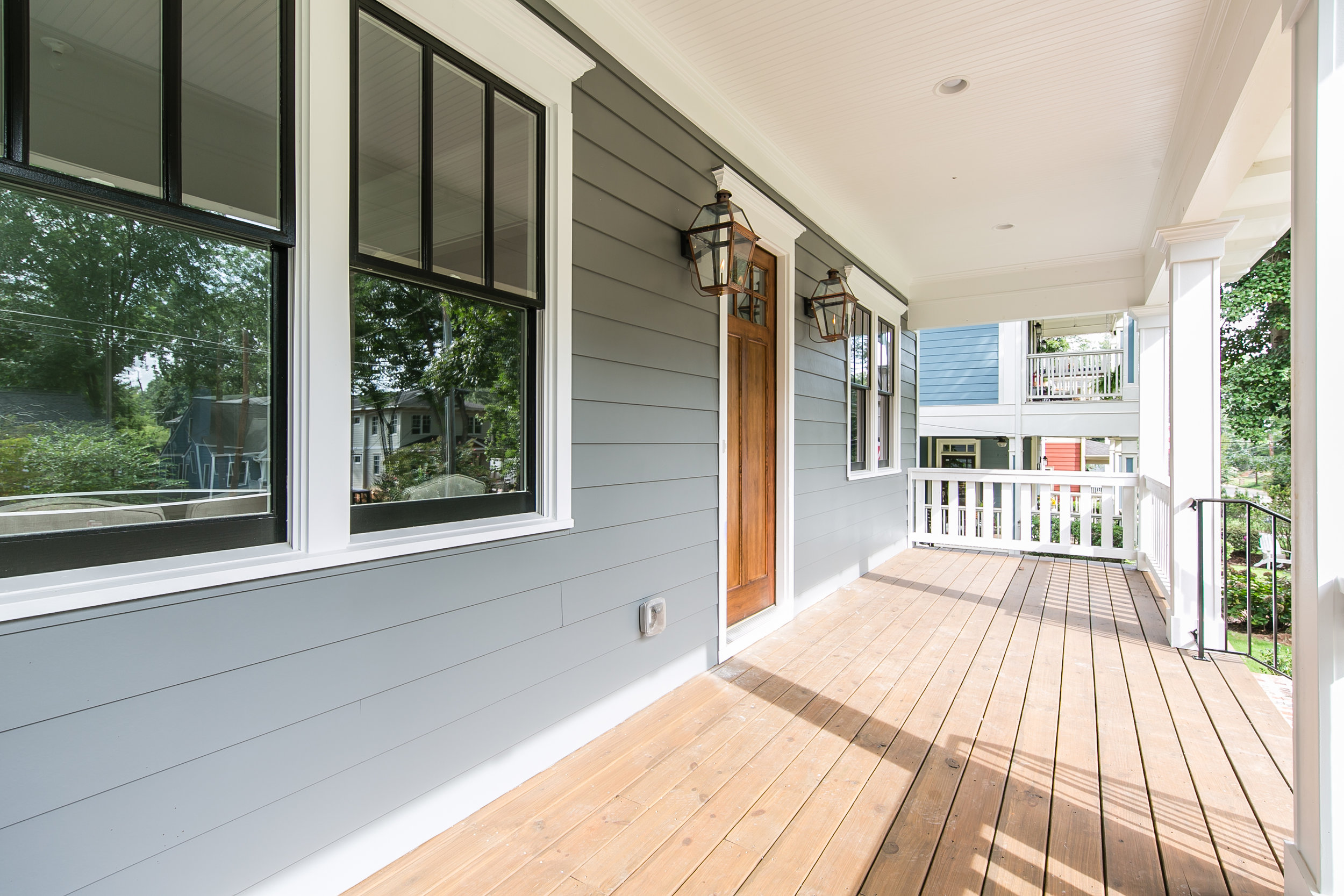 909 3rd Ave-Front Porch.jpg