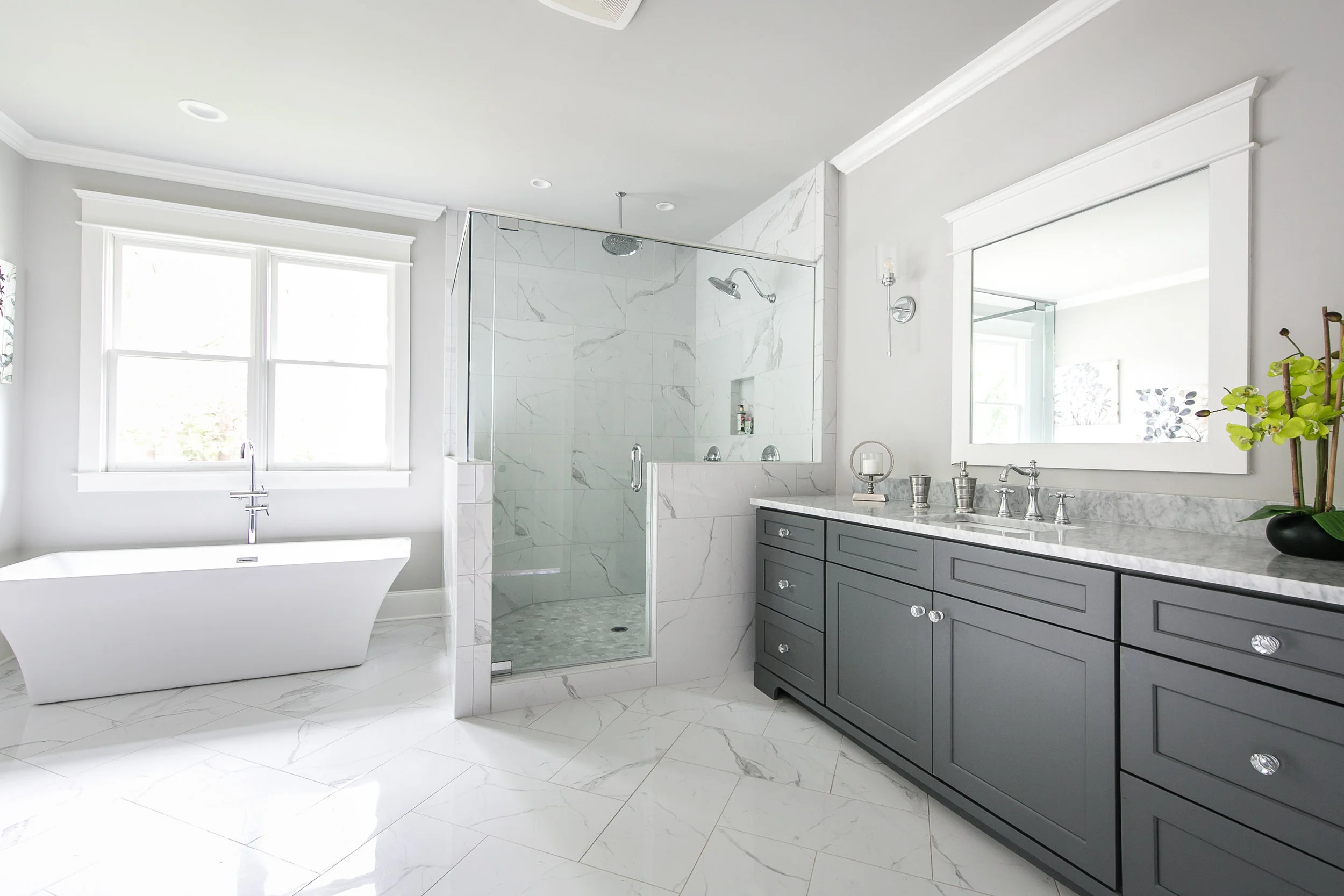 909 3rd Ave-Master Bath 1.jpg