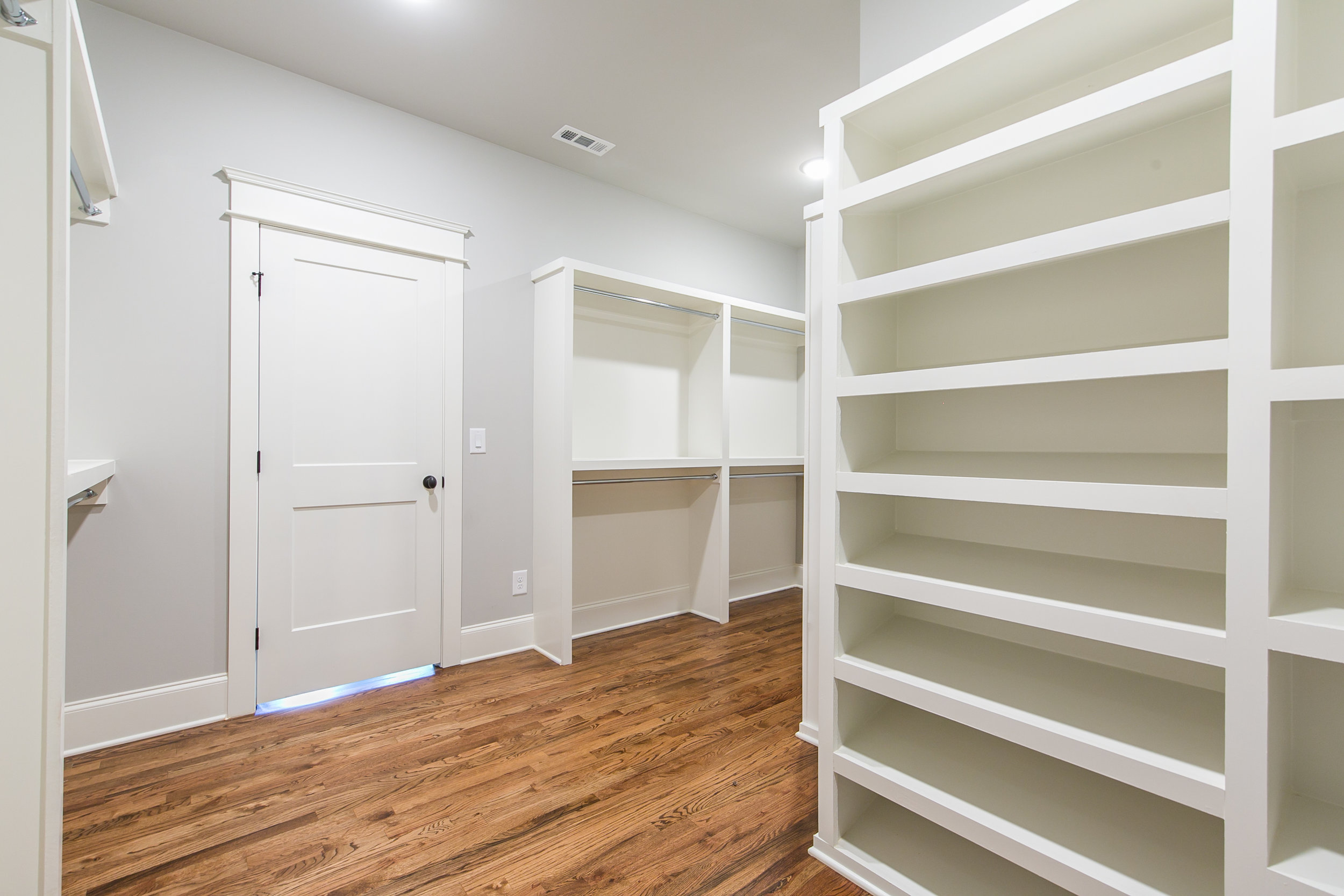 909 3rd Ave-Walk in Closet.jpg