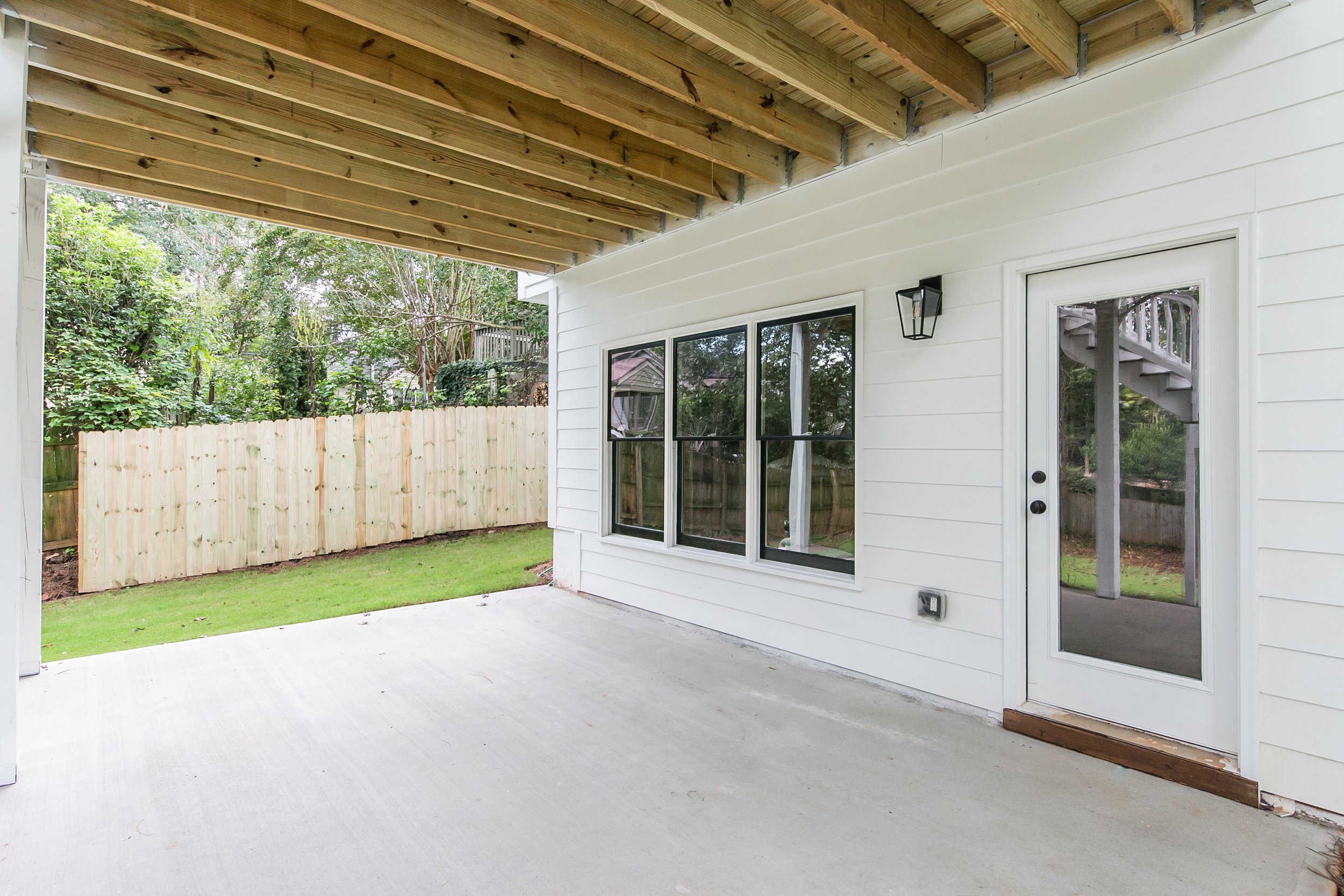 2256 Ridgedale-Patio.jpg