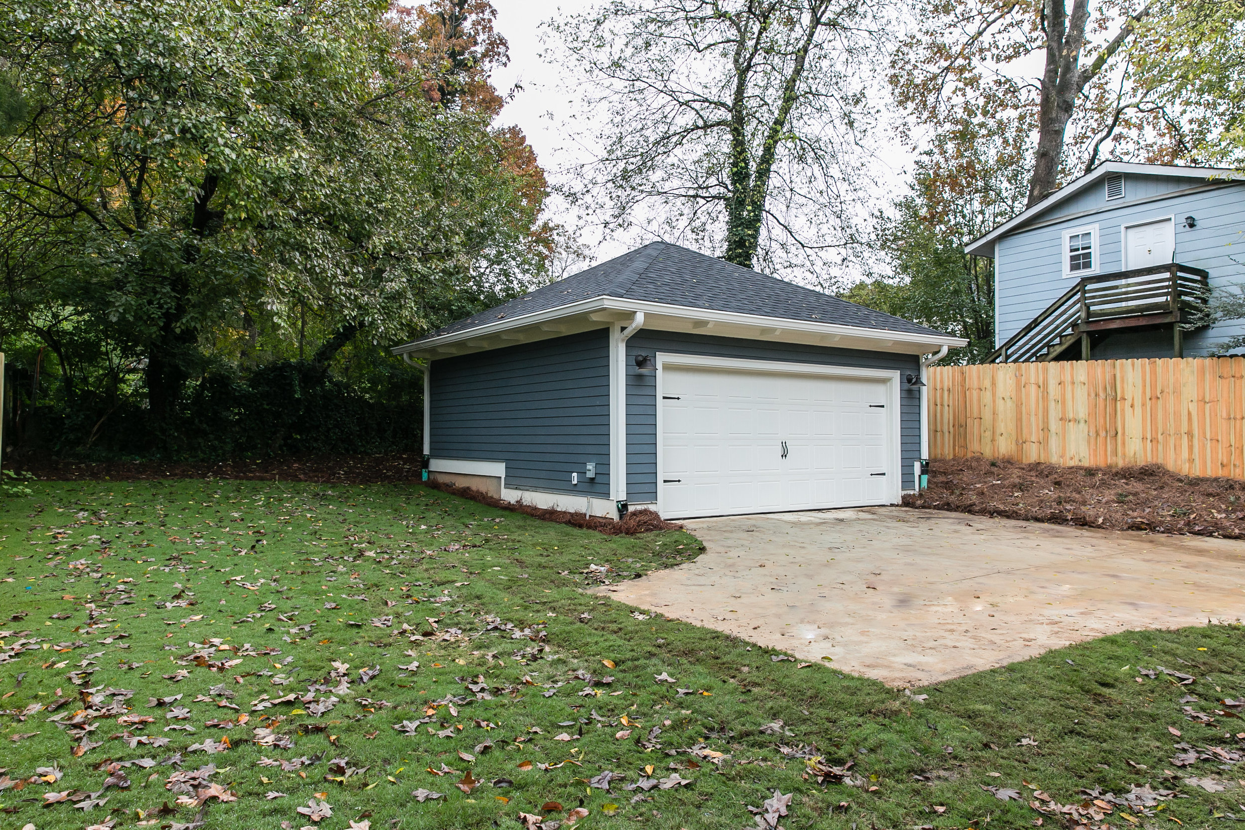 100 Daniel-Backyard.jpg