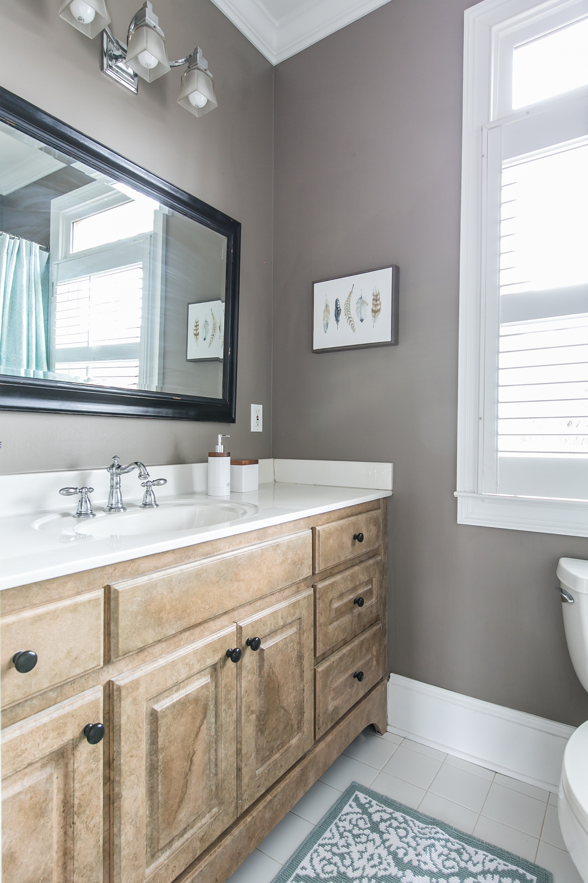 2456 Piedmont Unit 2-Bath 1a.jpg