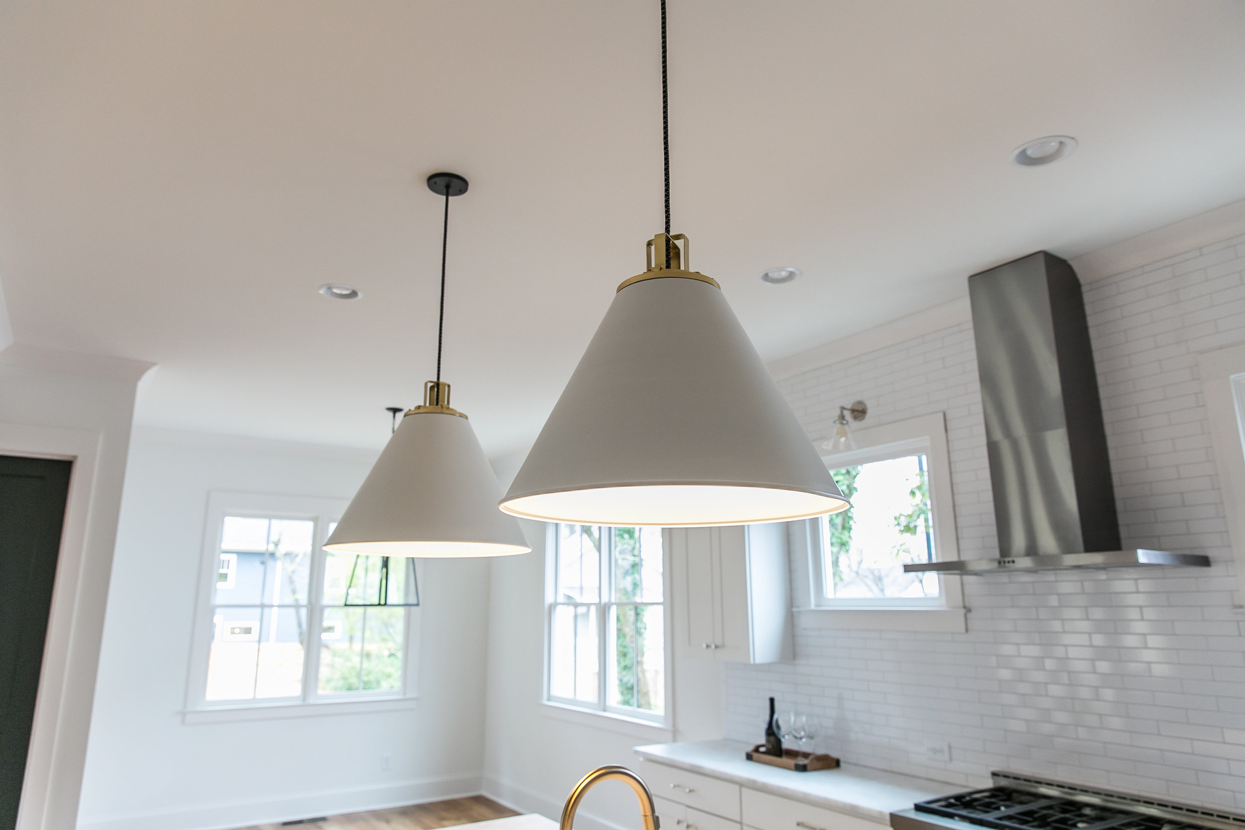 2711 Arbor-Kitchen Fixture.jpg