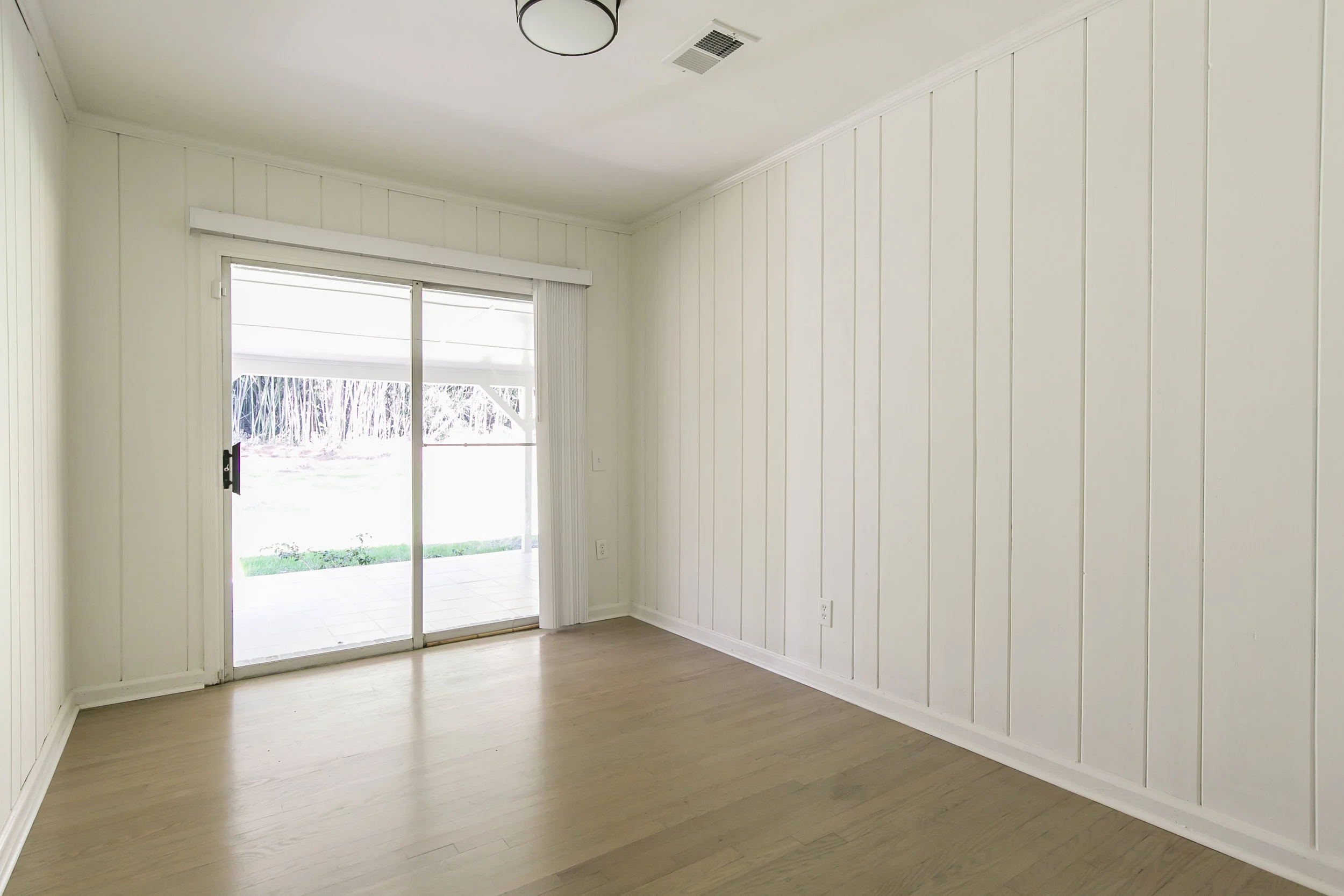 2135 Juanita-1.jpg