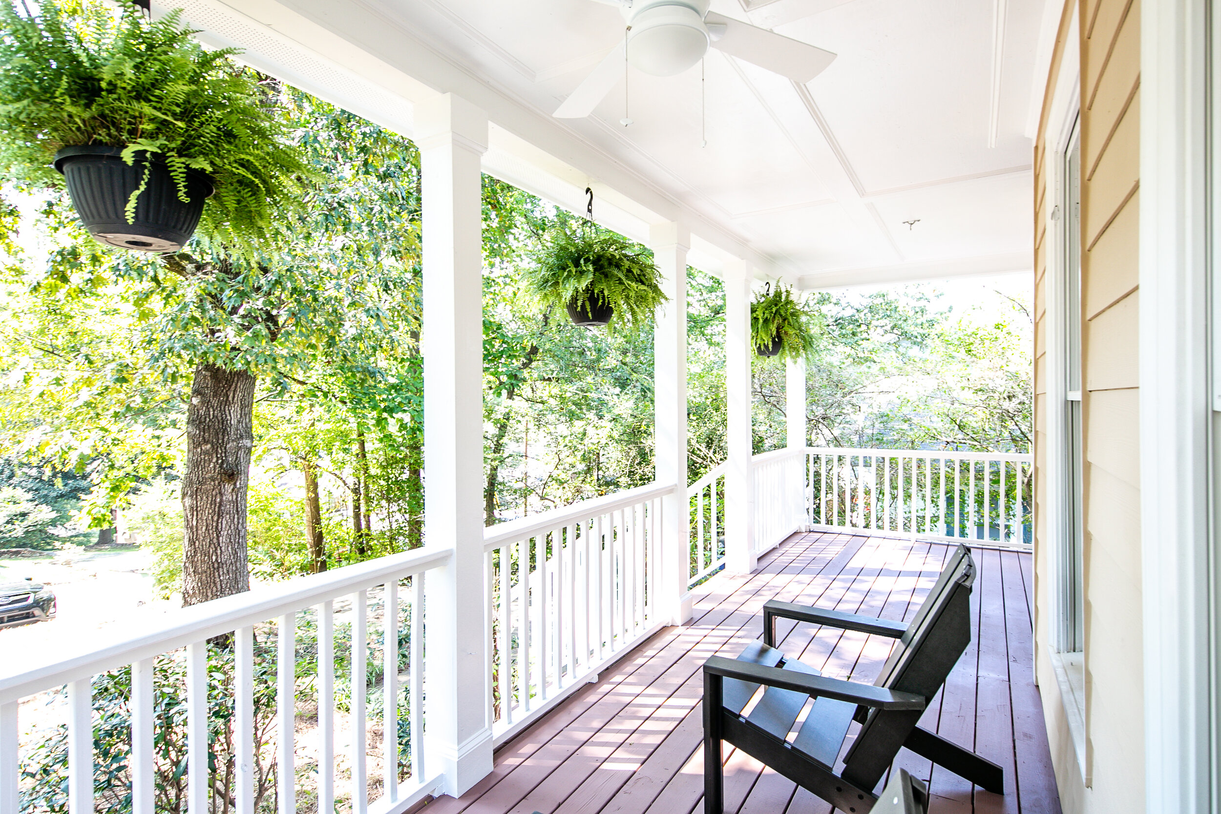 Front Porch-2.jpg