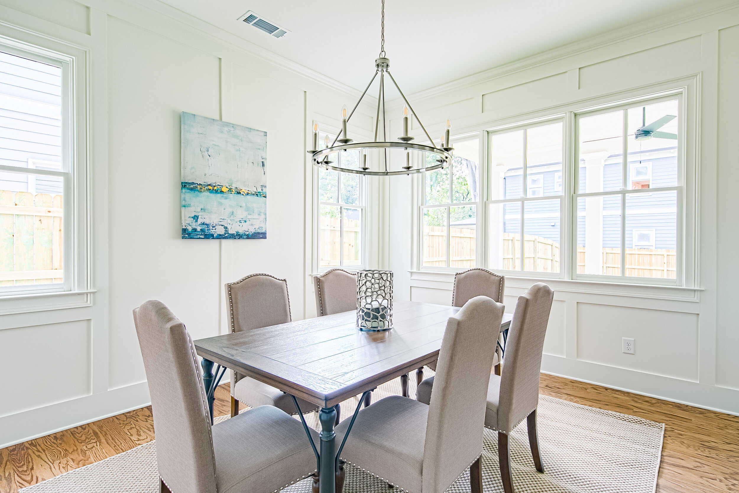DINING ROOM-2.jpg