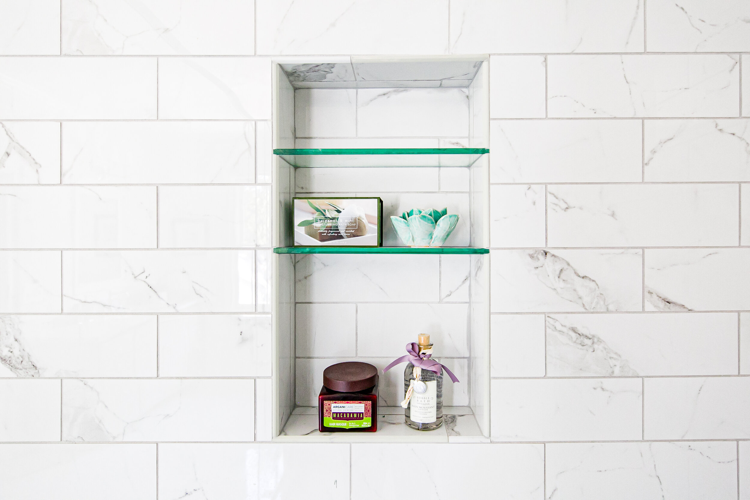 MASTER BATHROOM-7.jpg