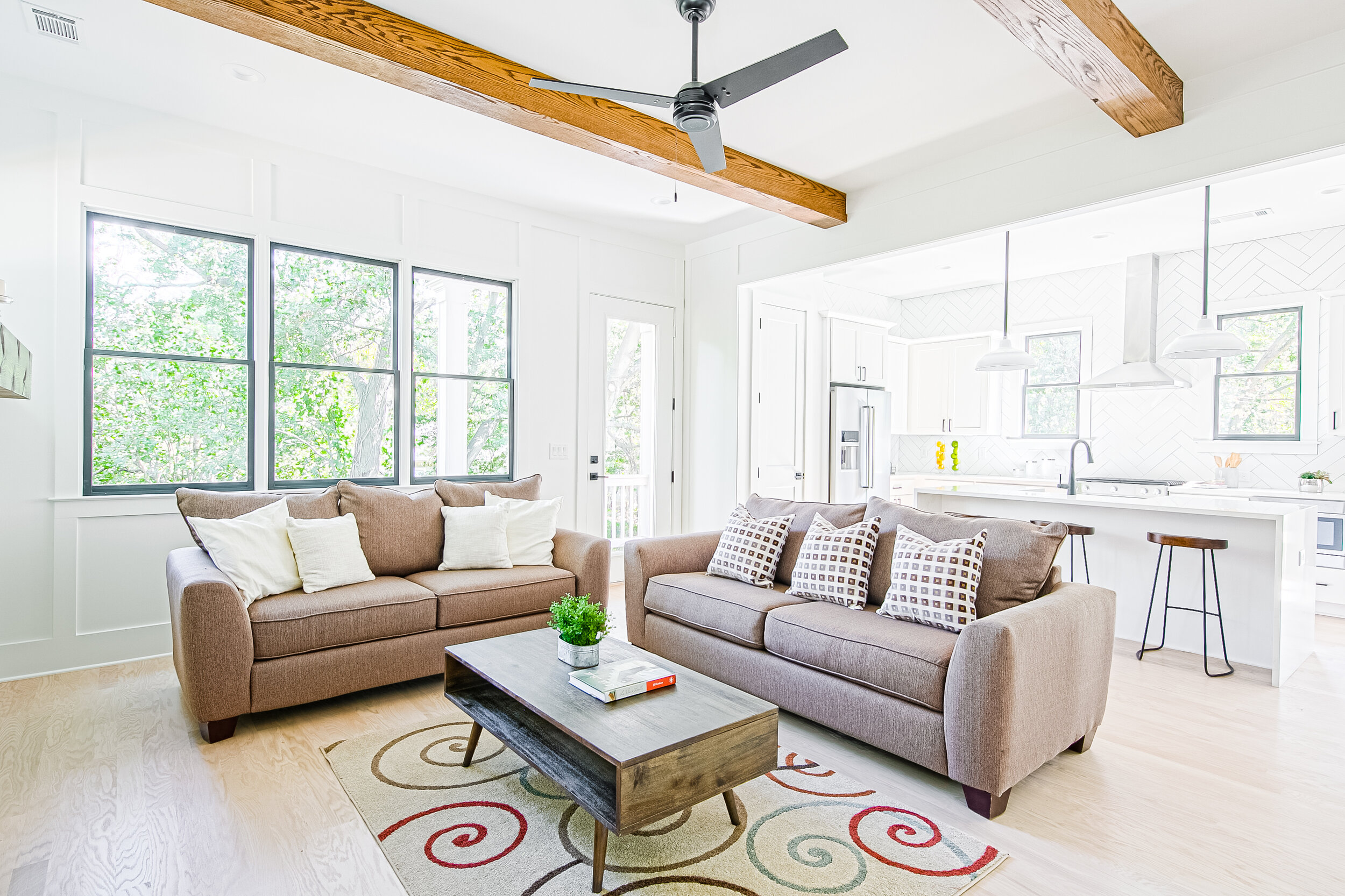 72BWalthall_Living_Room-3.jpg