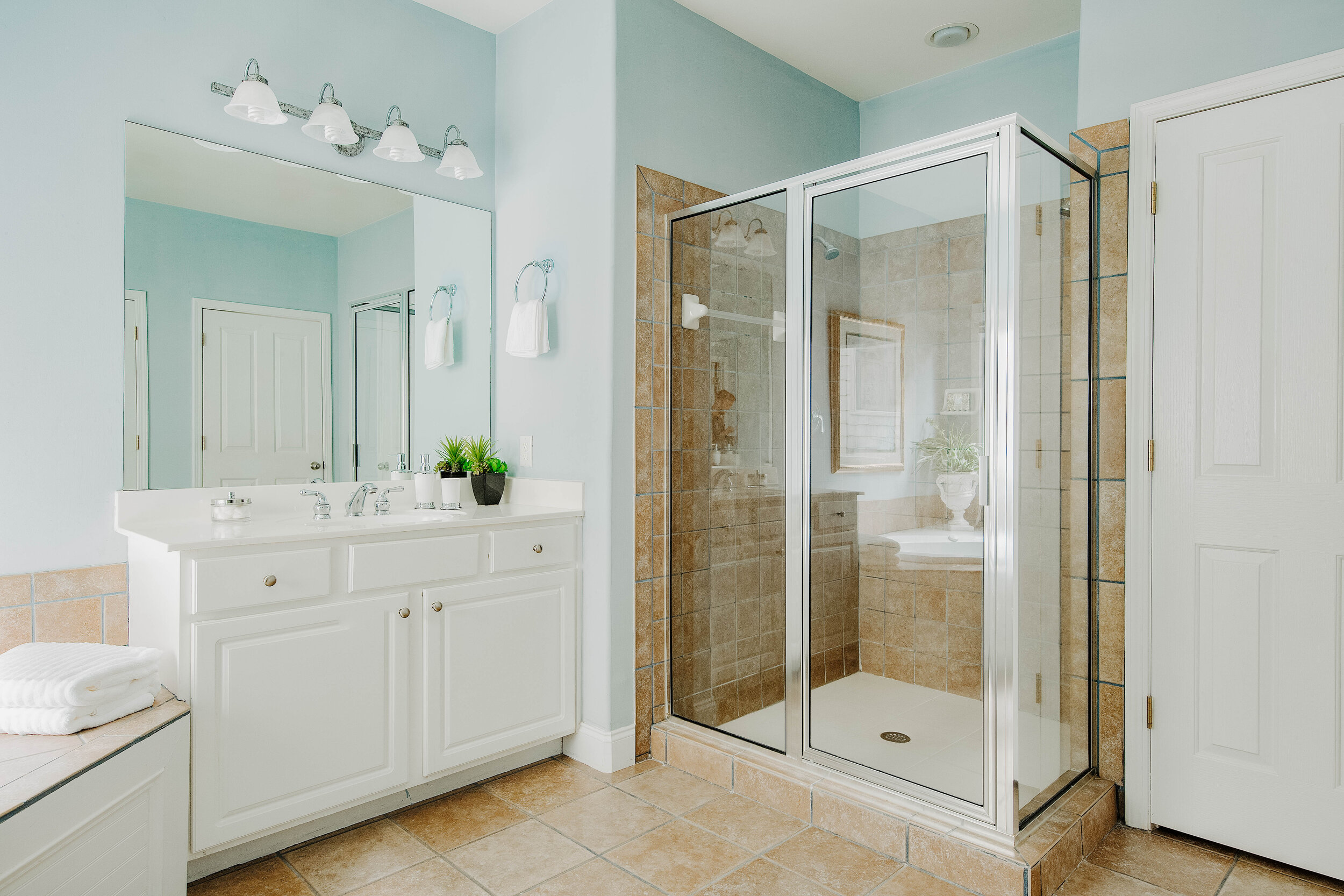 488_Carter_Master_Bath-2.jpg