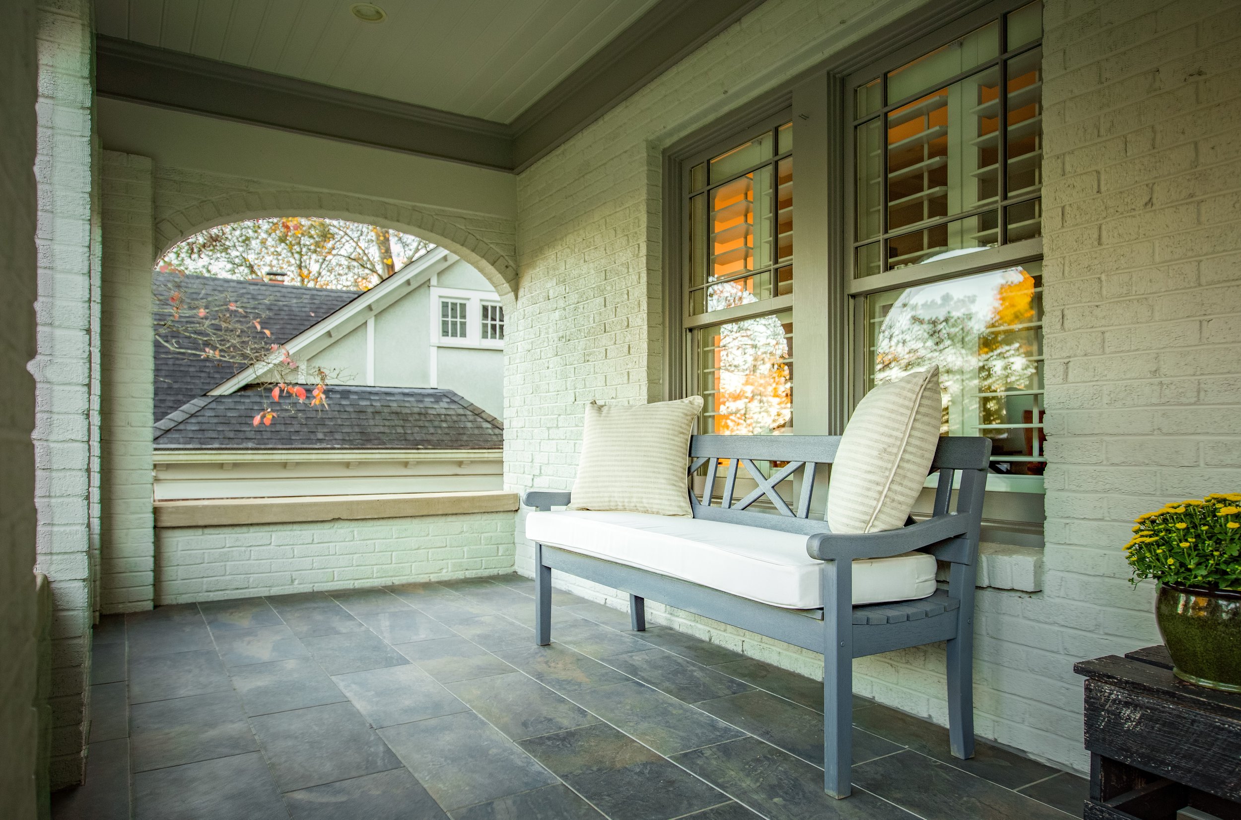 1071_Bellevue_Front_Porch.jpg