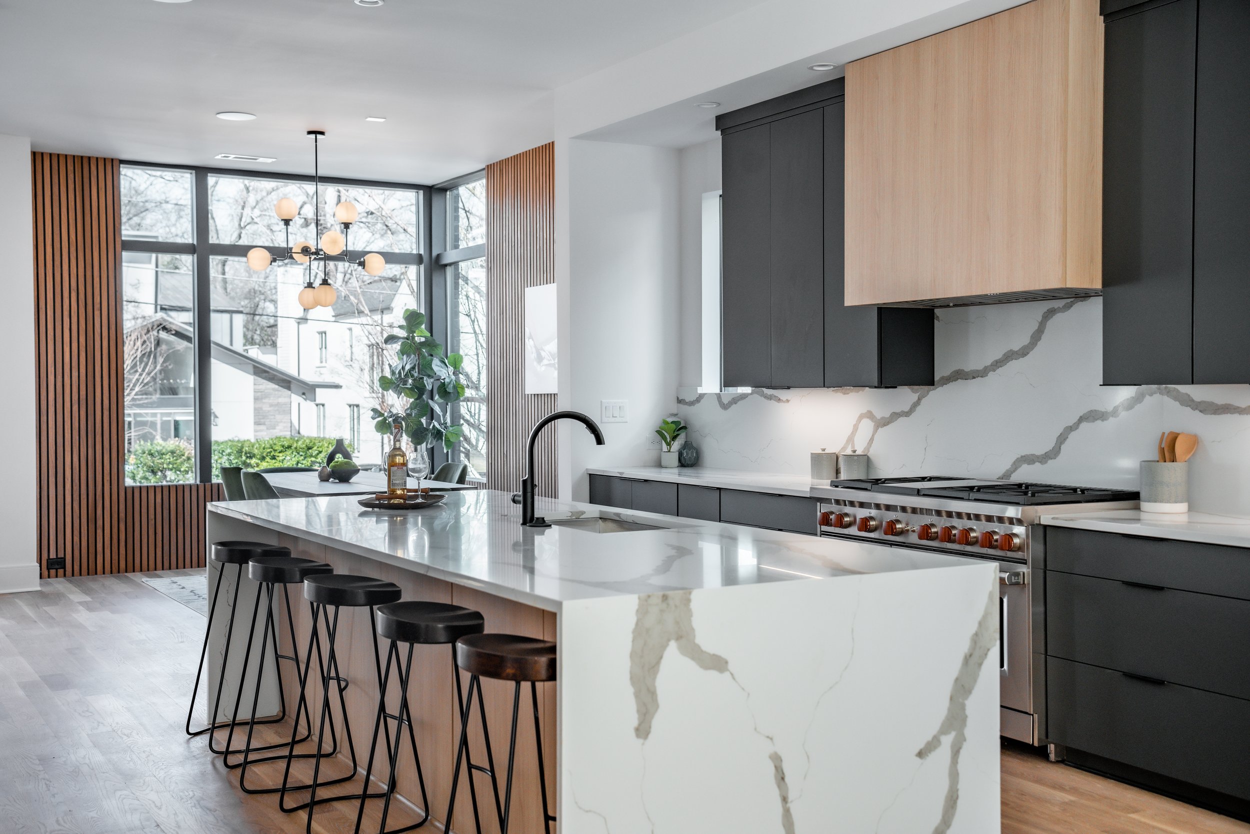 i 411_Ninth_Kitchen-3.jpg