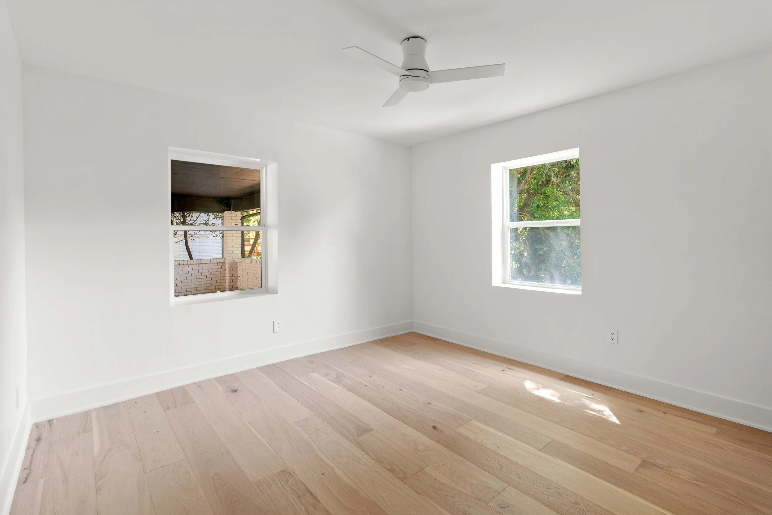 1679 Oak Ln - Low Res-53.jpg