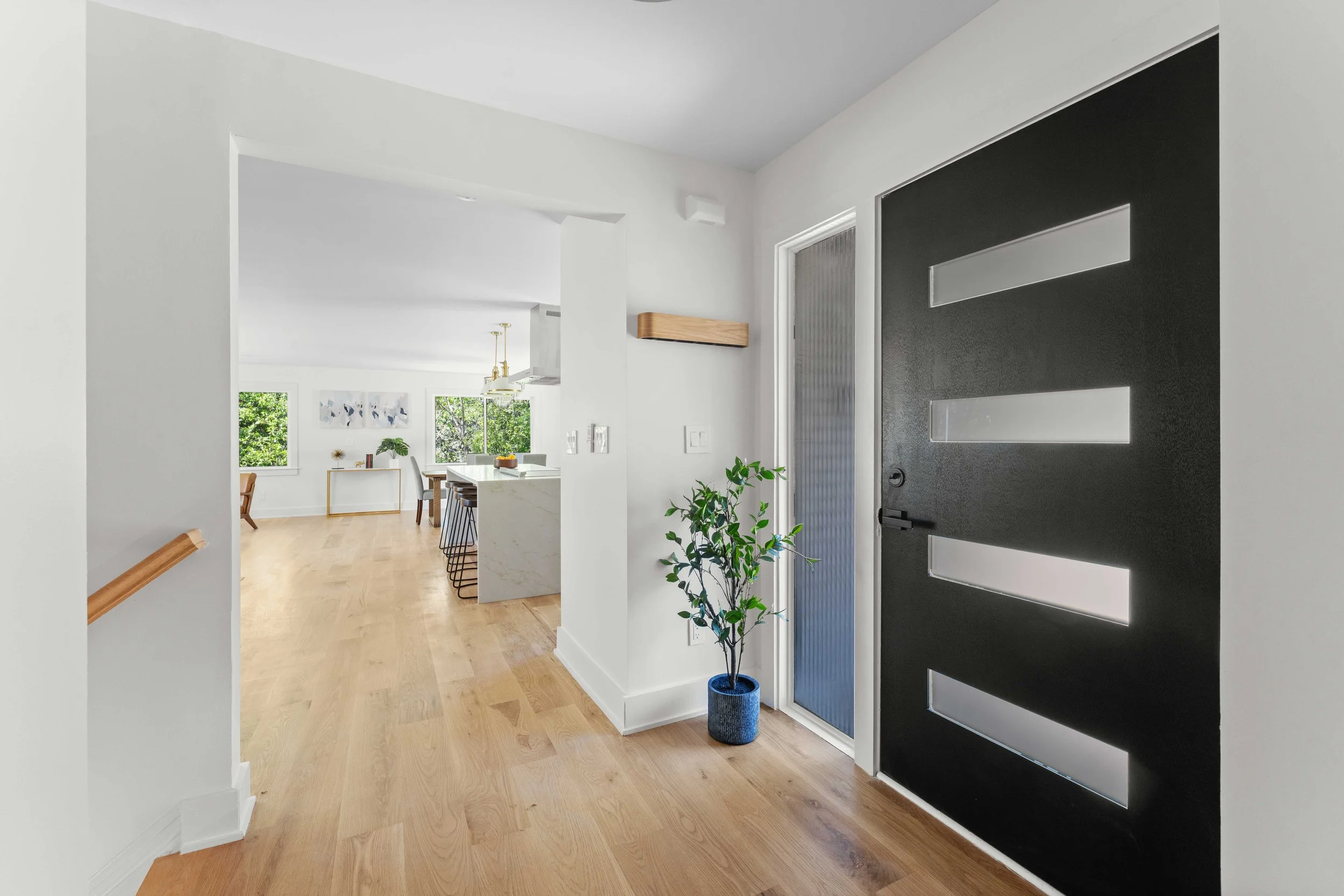 1679 Oak Ln - Low Res-30.jpg