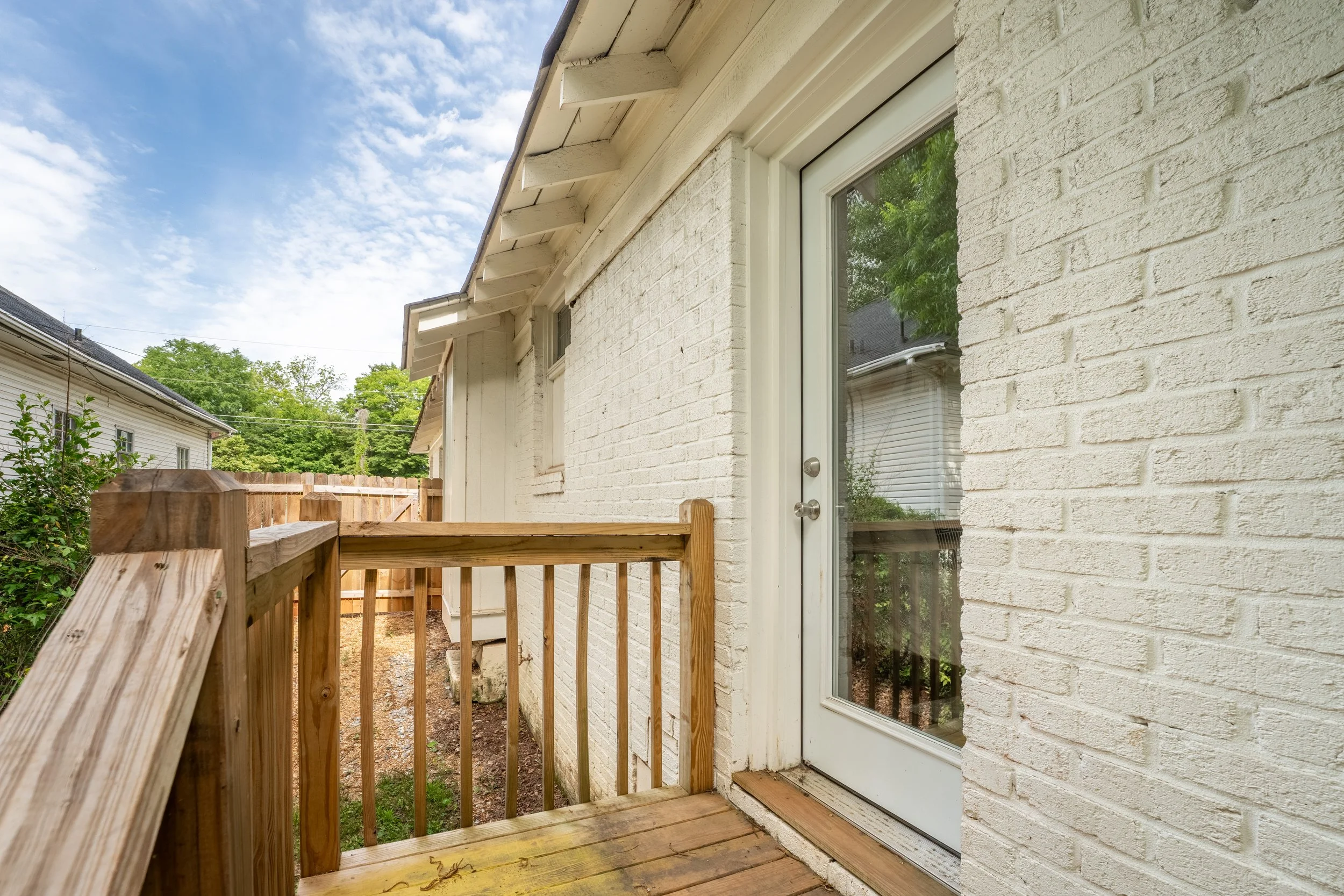 23Clifton_BackPorch.jpg