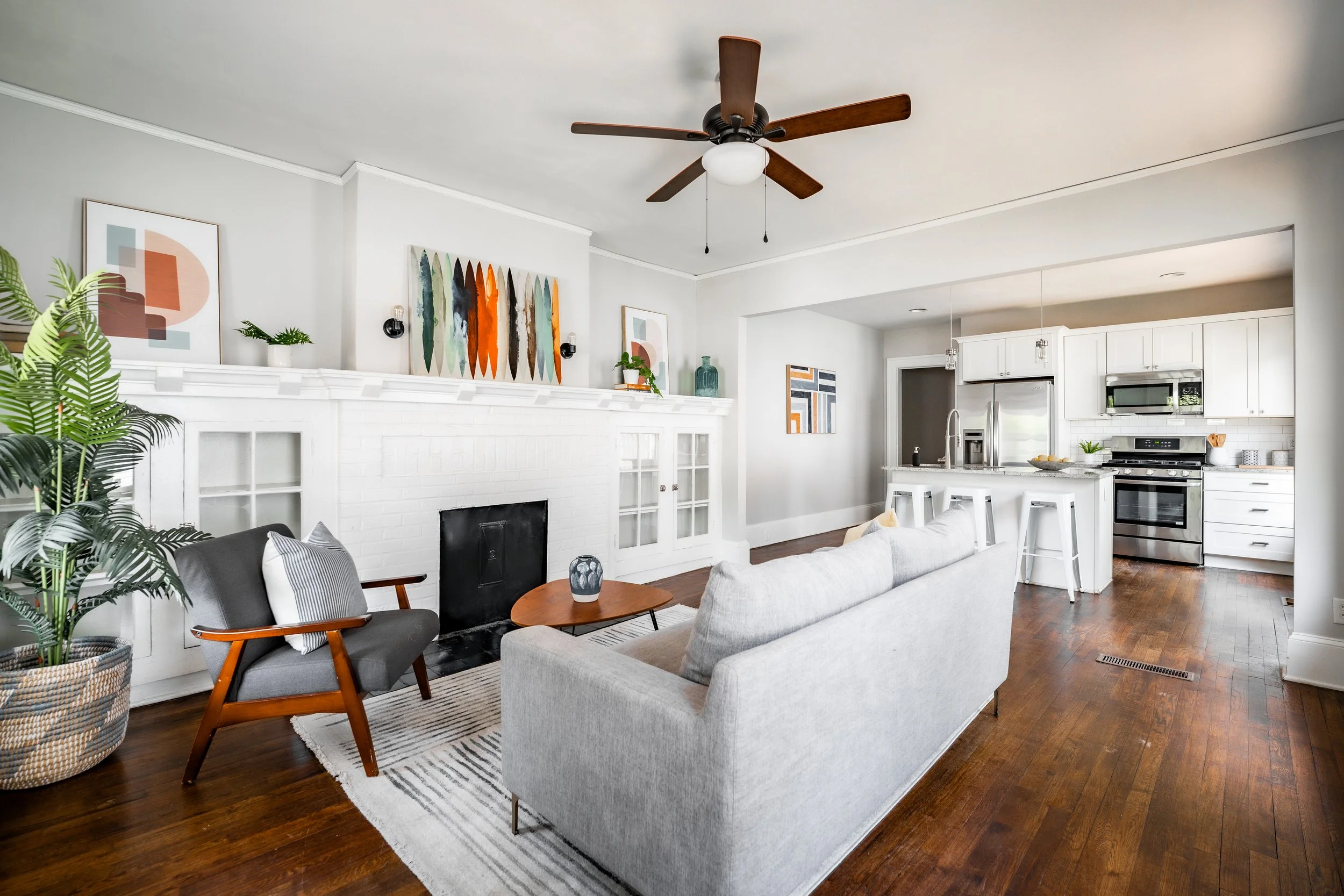 23Clifton_LivingRoom_3.jpg