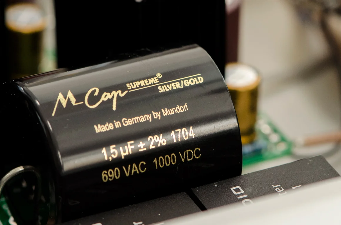 Mundorf MCap Supreme Silver/Gold capacitor for interstage coupling