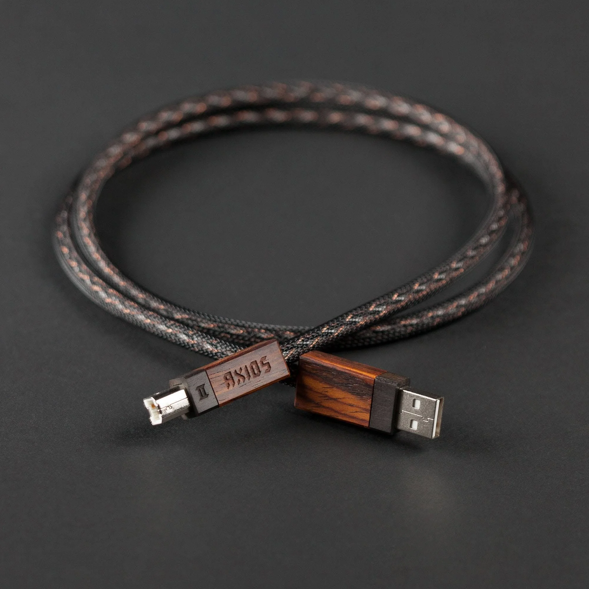 AXIOS USB.jpg