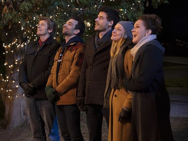 spend your holidays with the Moody Fam on @foxtv DECEMBER FOURTH!🌲 #TheMoodys @moodysonfox
