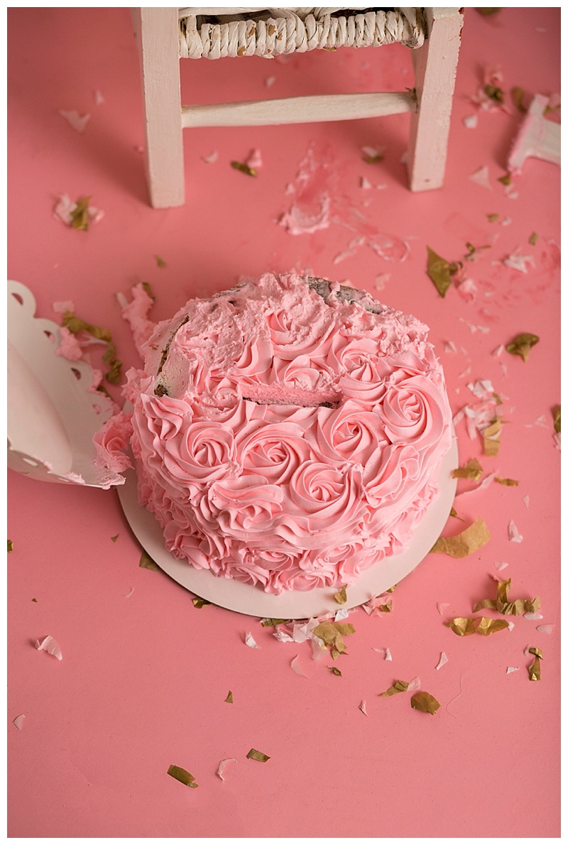 she was a classy lady and left some cake for later! 