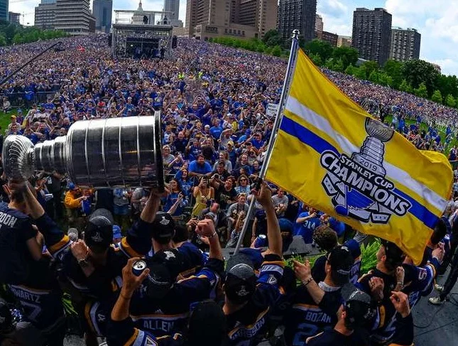 June. 15th 2019 Downtown St. Louis. Blues Championship Parade http://blues.ice.nhl.com/club/gallery.htm