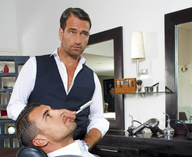 Succombez à l’ambiance feutrée du bois et du jazz.