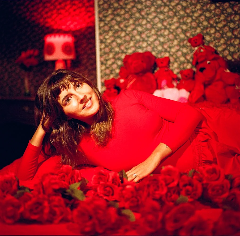 CAROLINE ROSE, singer songwriter