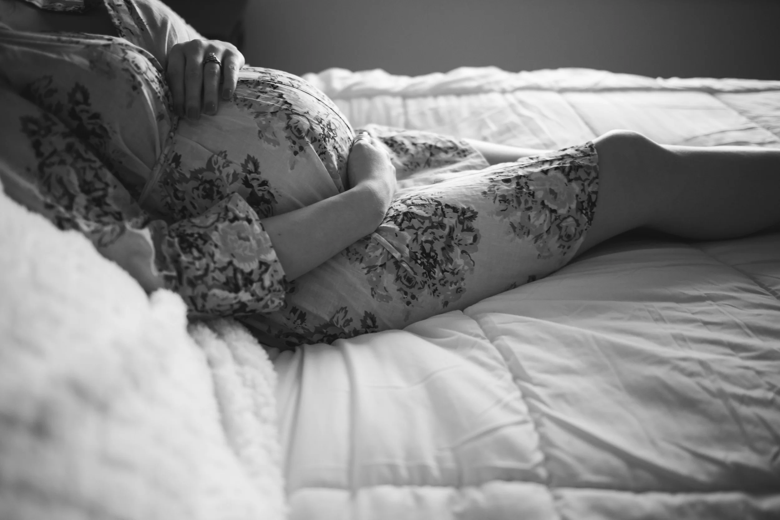 oregon-lifestyle-photographer-kellie-maternity-5.jpg